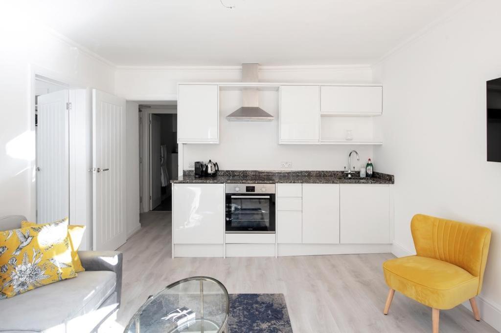 Flat in Bath City Centre view 5