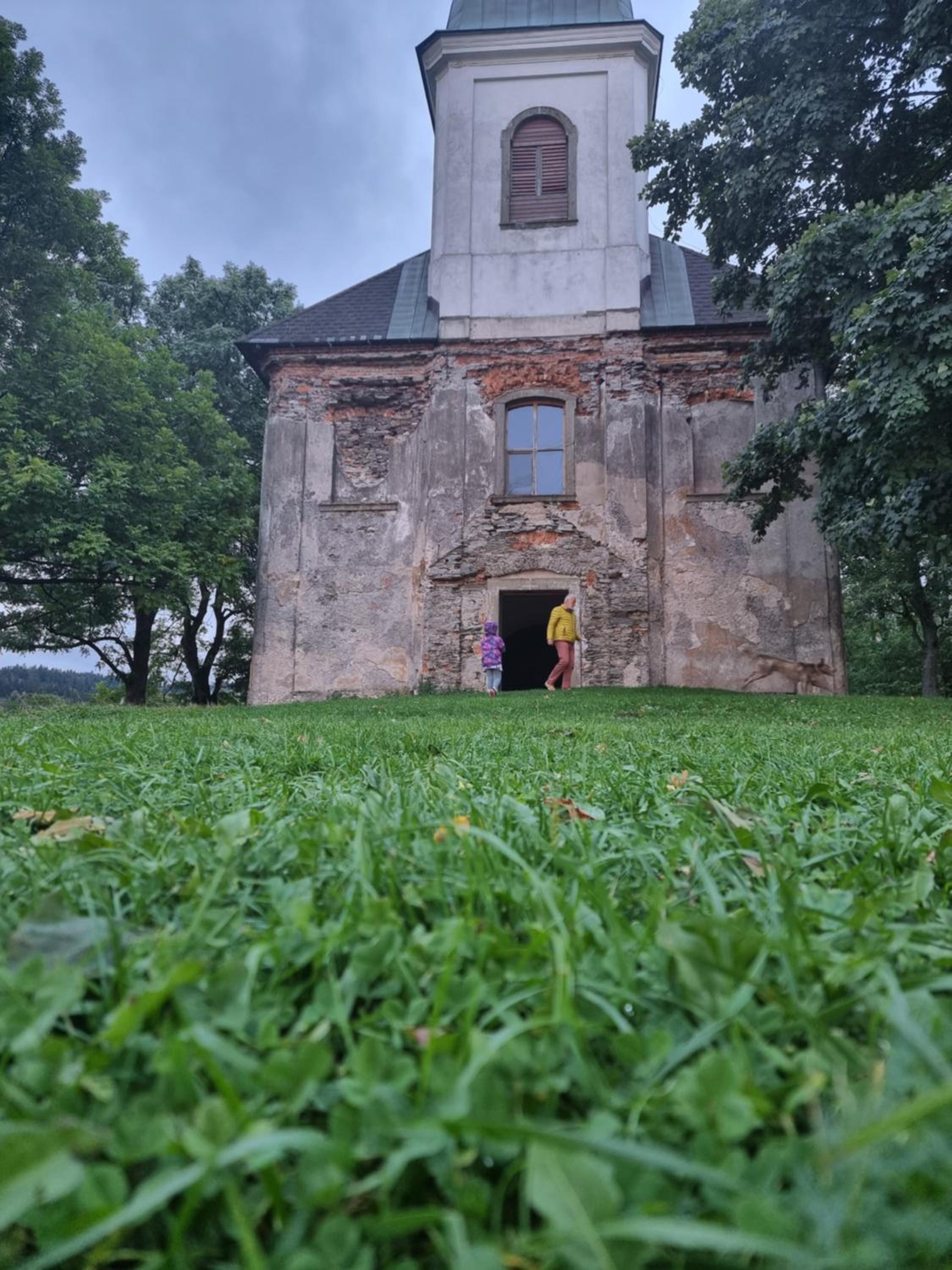 Roubenka Mlýn u skály Deštné v Orlických horách volné termíny 5 bytů