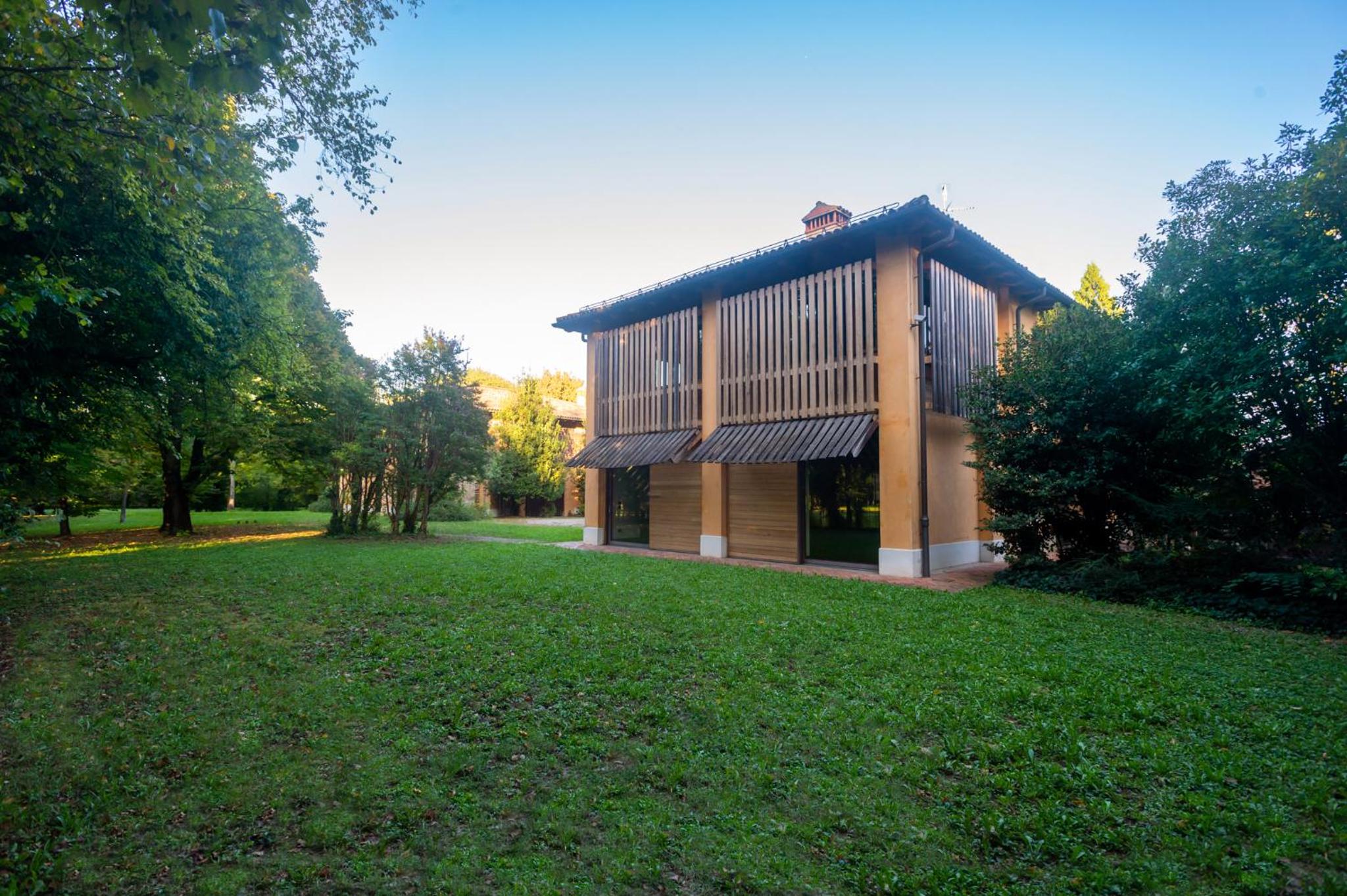 Villa Zarri Guest House view 2