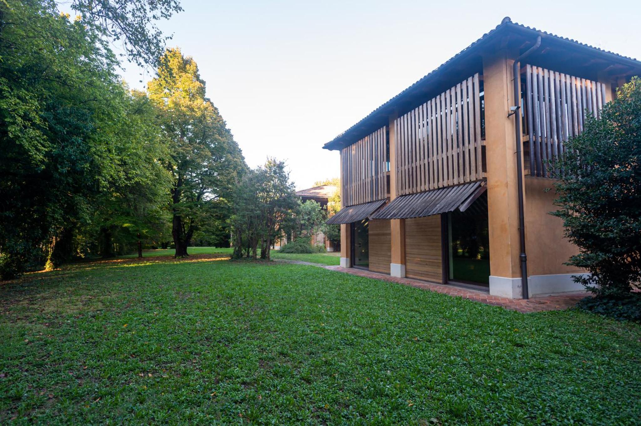 Villa Zarri Guest House view 4