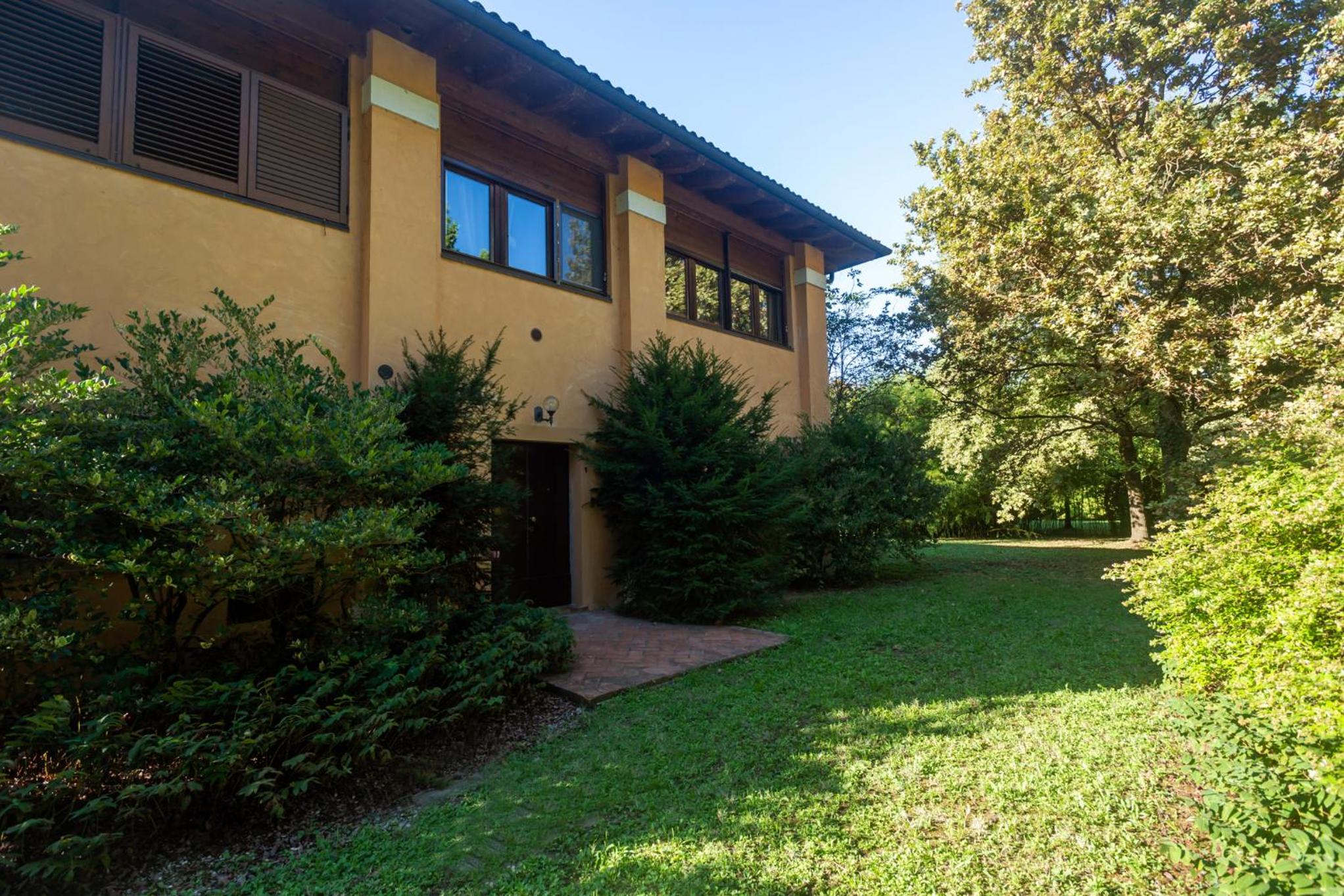 Villa Zarri Guest House view 5