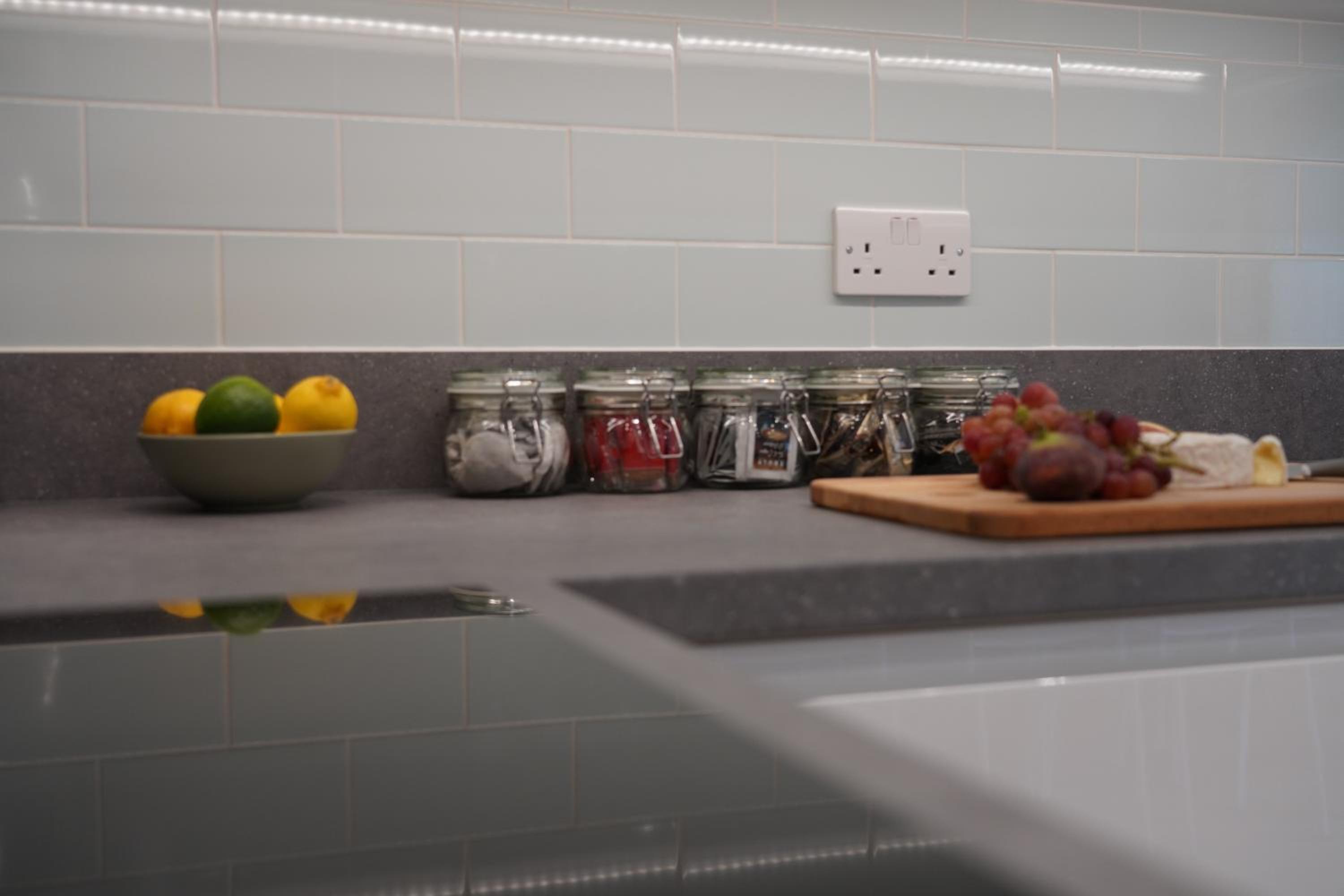 Oxford Vacations - Summertown Oxford- Entire 4 bedroom home, sleeps up to 10- 10 mins to city centre - Property Image 21