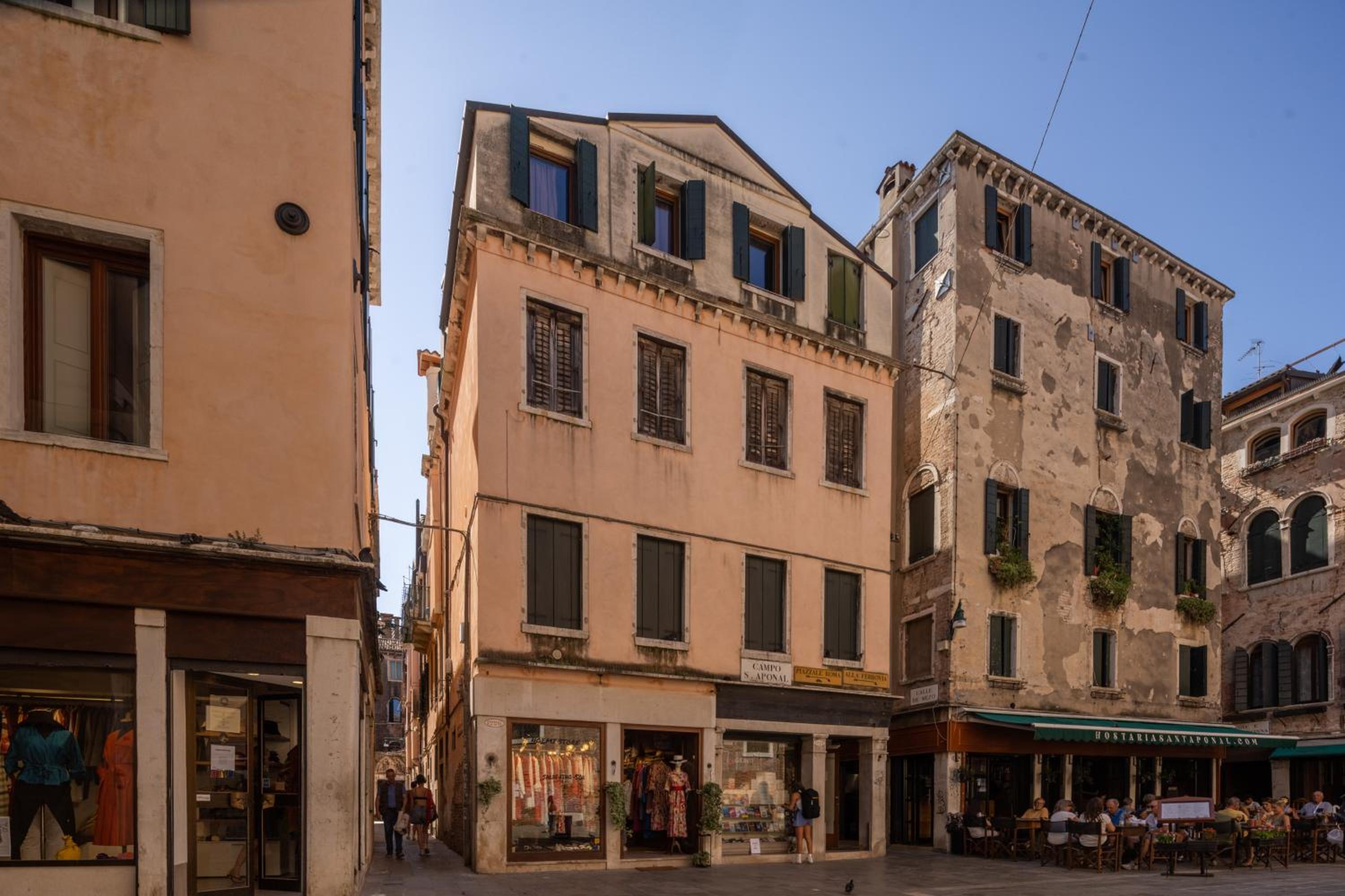 Sant'Aponal Cozy Apartment with Balcony R&R