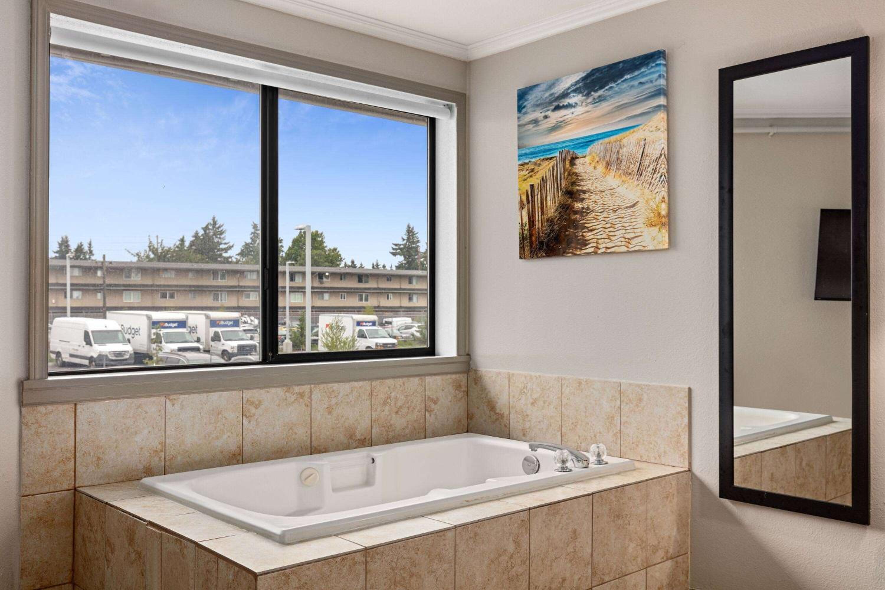 Days Inn by Wyndham Lakewood South Tacoma