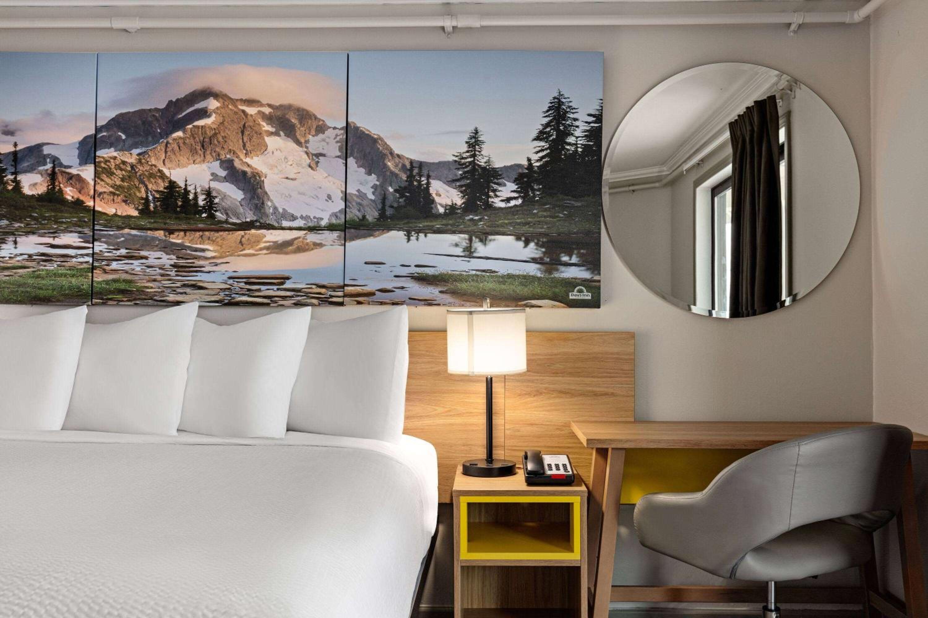 Days Inn by Wyndham Lakewood South Tacoma