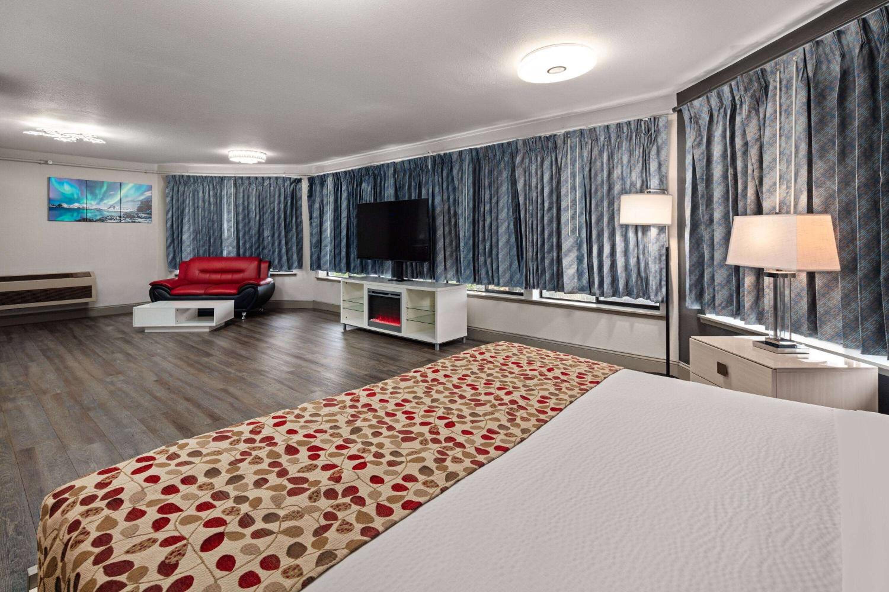 Days Inn by Wyndham Lakewood South Tacoma