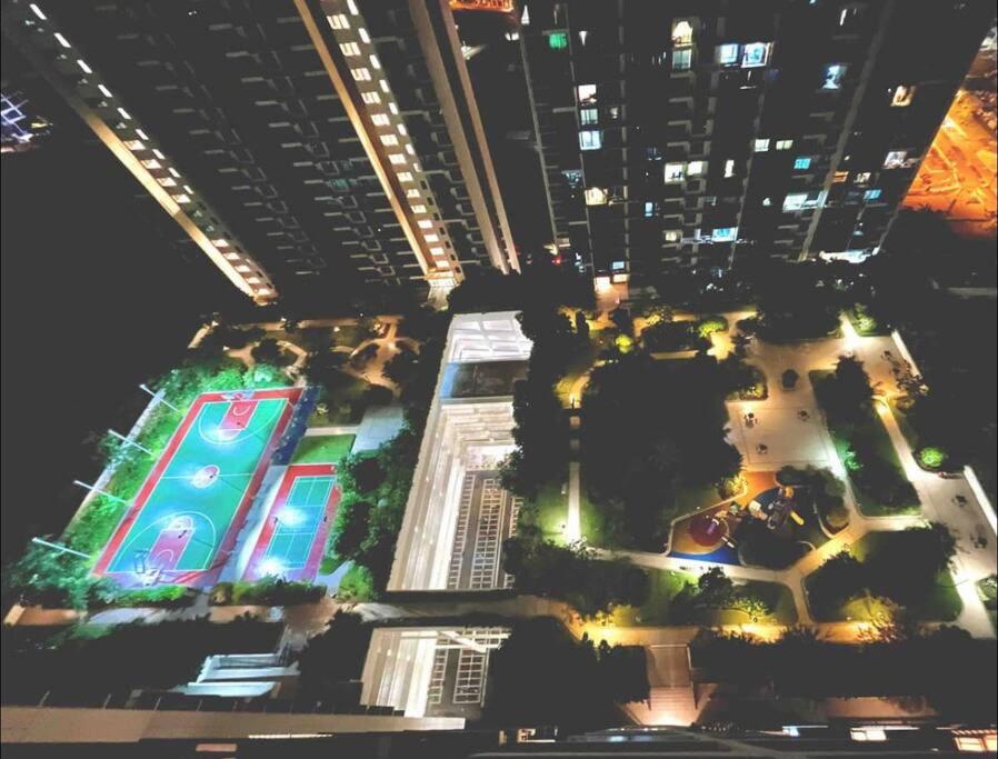 High Speed Wifi Central Park JB 2-3 pax Netflix Paradigm Mall JB CIQ town