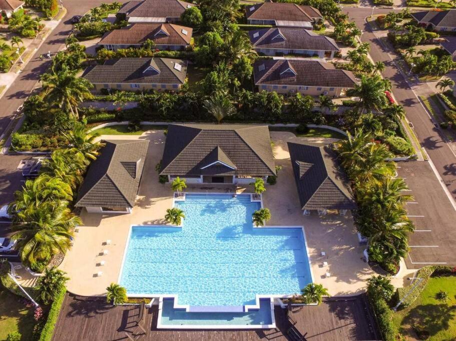 PaPaya Villa @ Coolshade