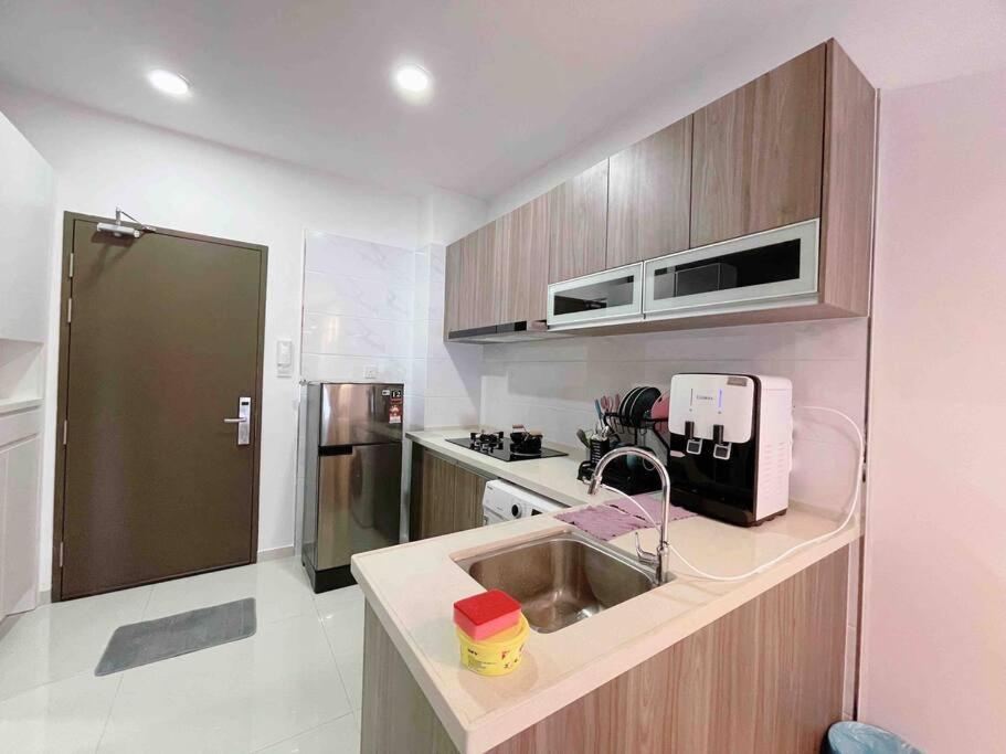 Luxury Central Park Johor Bahru 2-3pax Wifi Netflix CIQ JB Town Paradigm Mall