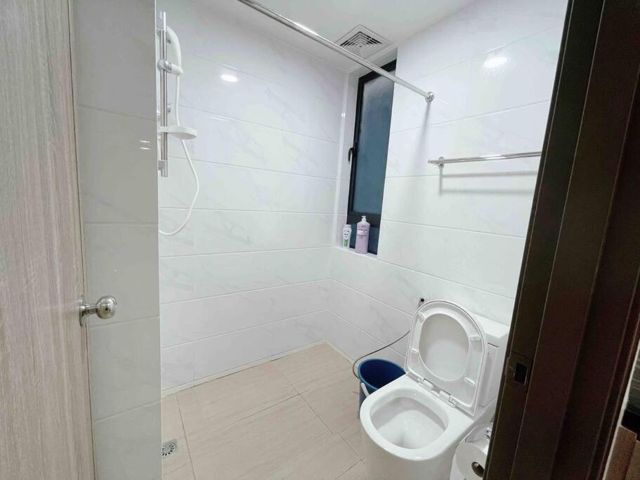 Luxury Central Park Johor Bahru 2-3pax Wifi Netflix CIQ JB Town Paradigm Mall