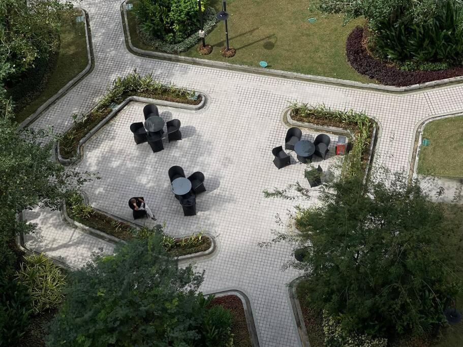 Luxury Central Park Johor Bahru 2-3pax Wifi Netflix CIQ JB Town Paradigm Mall