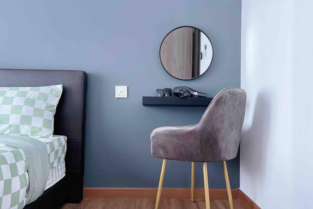Luxury Central Park Johor Bahru 2-3pax Wifi Netflix CIQ JB Town Paradigm Mall