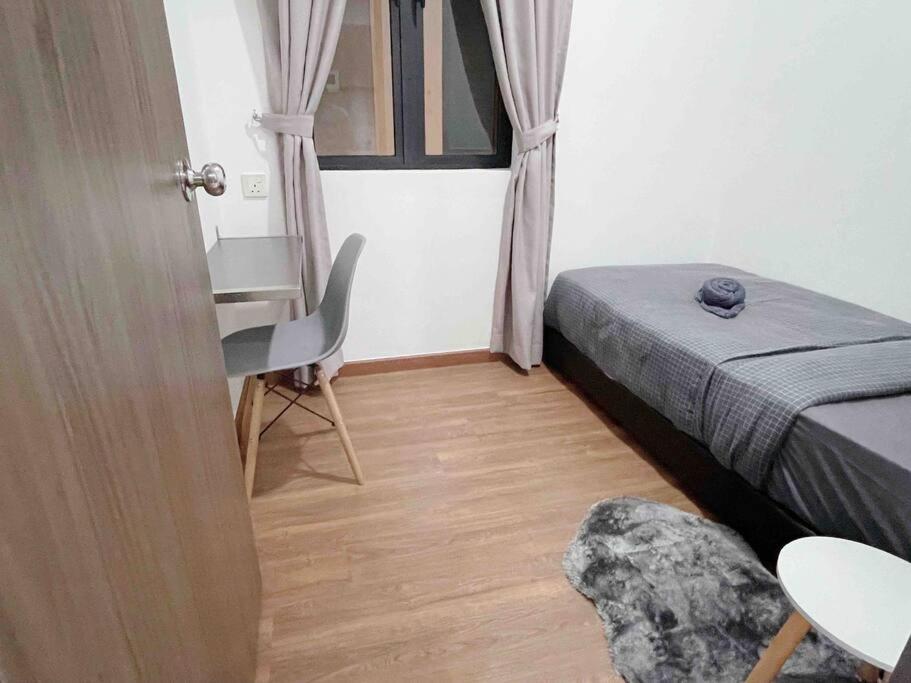 Luxury Central Park Johor Bahru 2-3pax Wifi Netflix CIQ JB Town Paradigm Mall