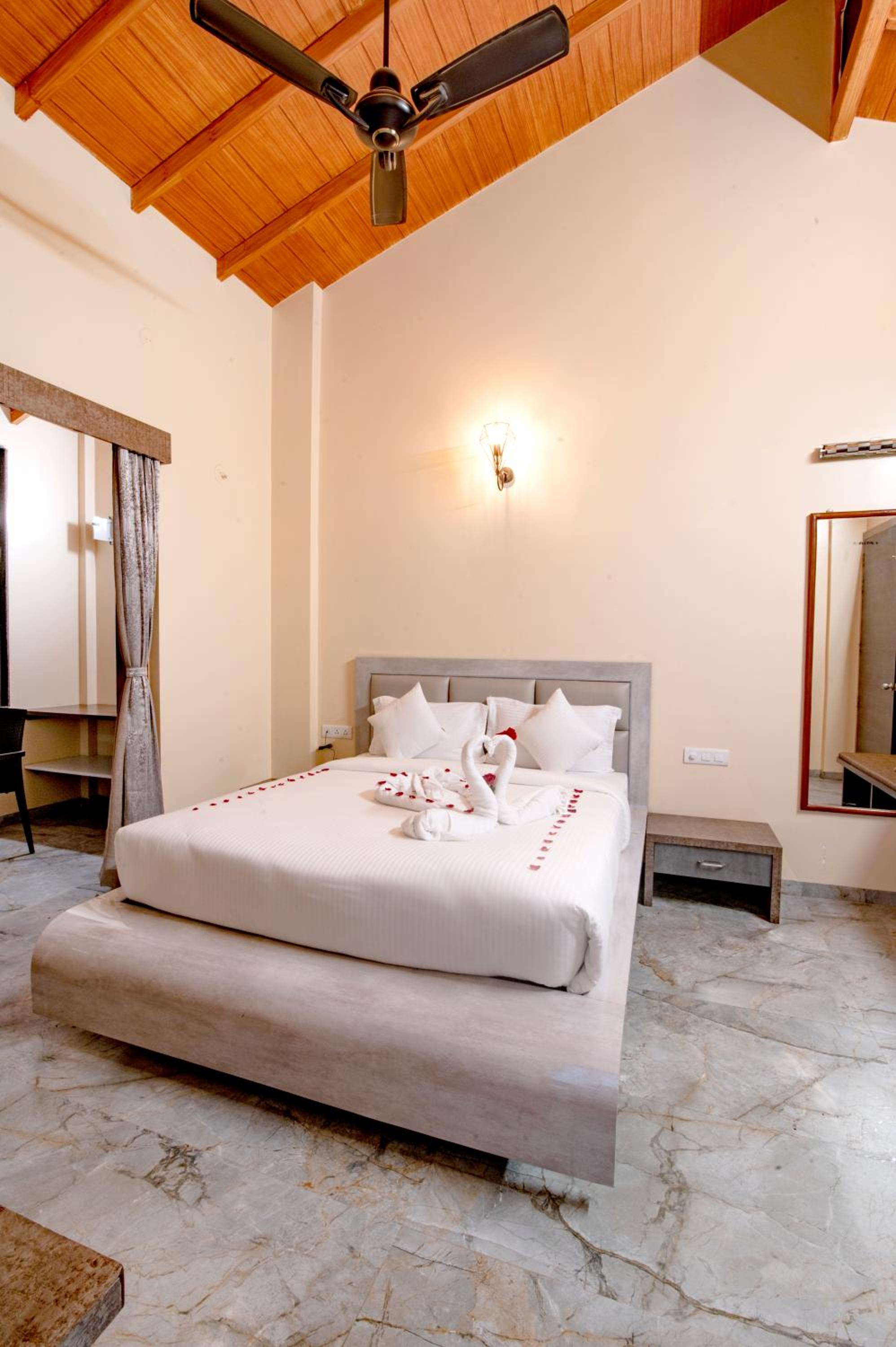 Freesia Resort by Express Inn view 5