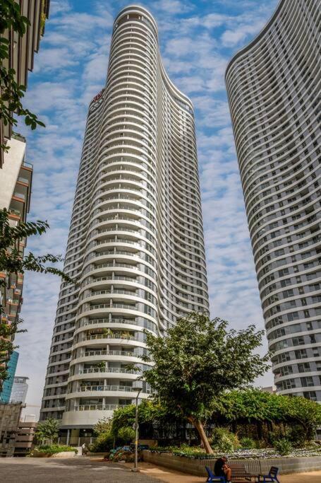 New Branch Gindi Tower 1BR with Parking view 3
