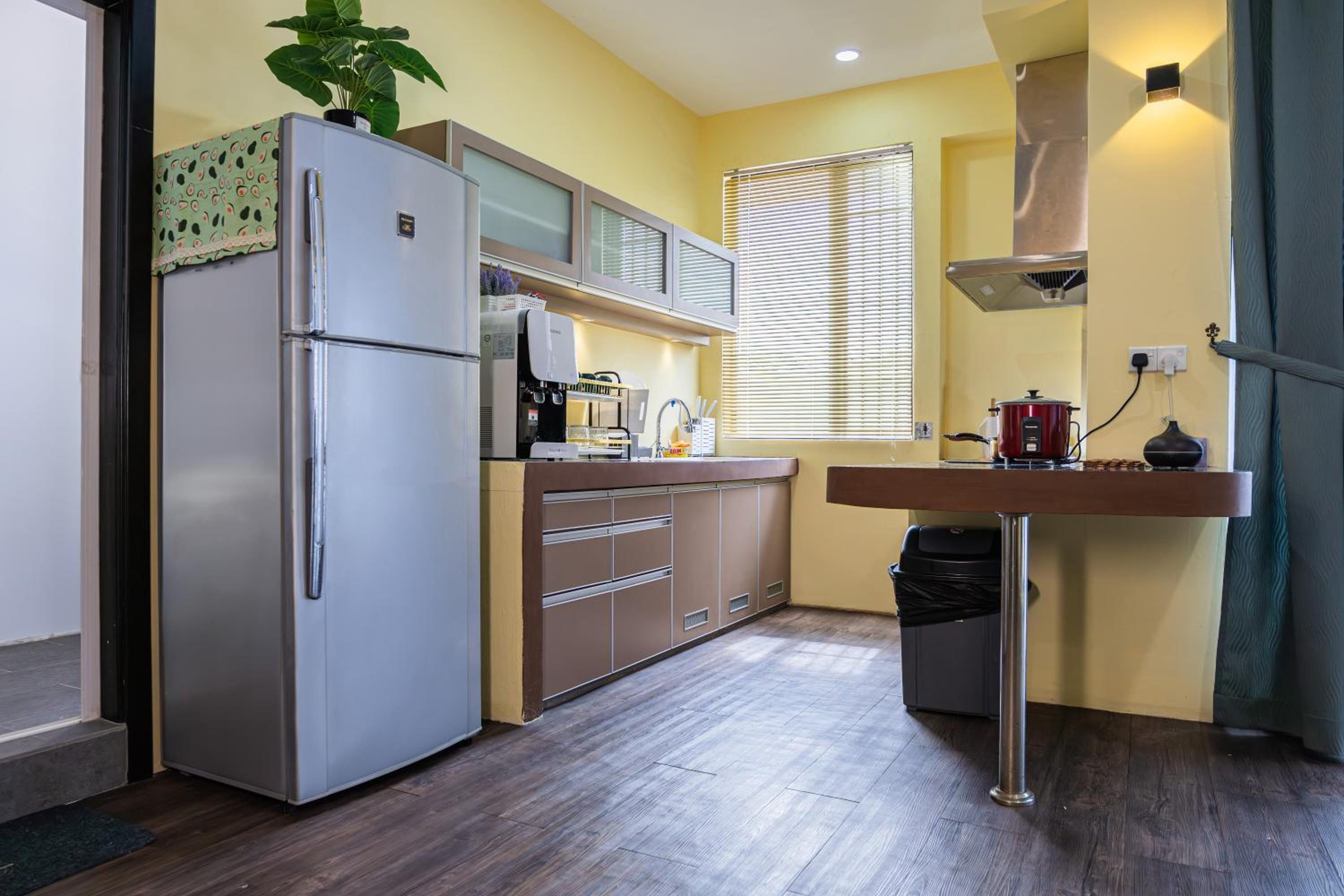 R S Home photo 5