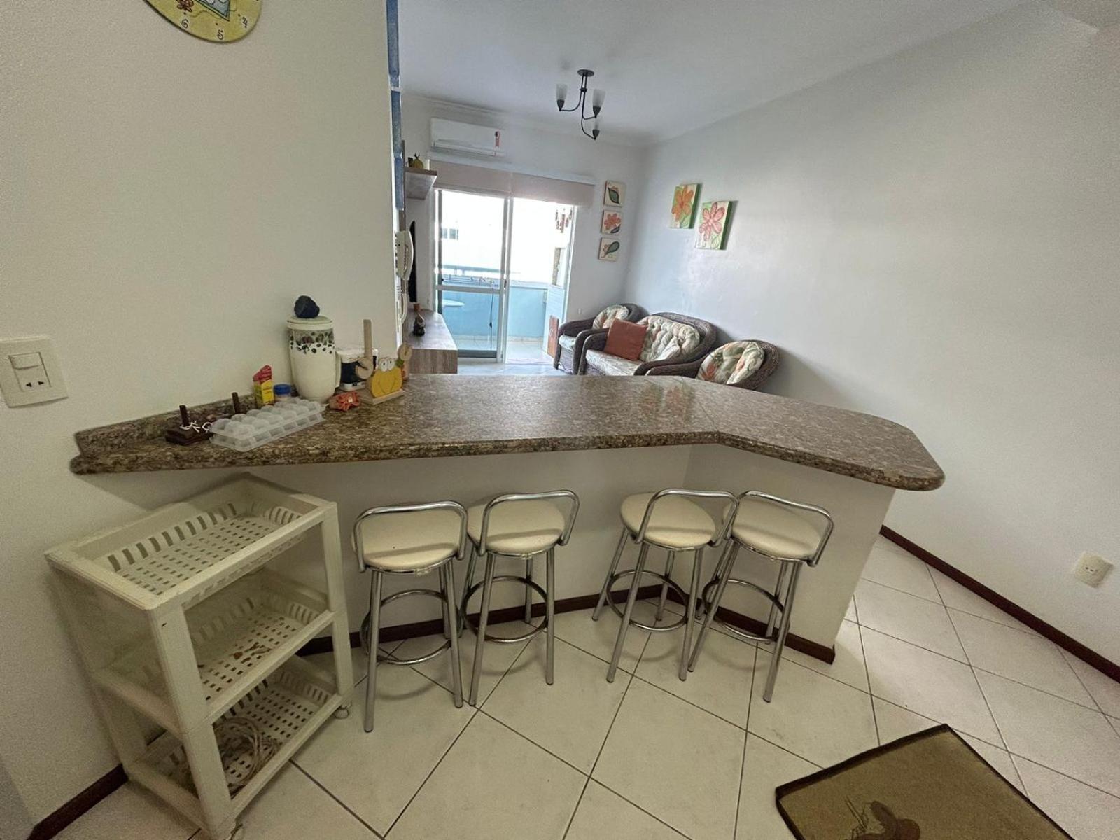 Maravilhoso Apto 03 quartos, a 100m da Praia Ingleses Fpolis