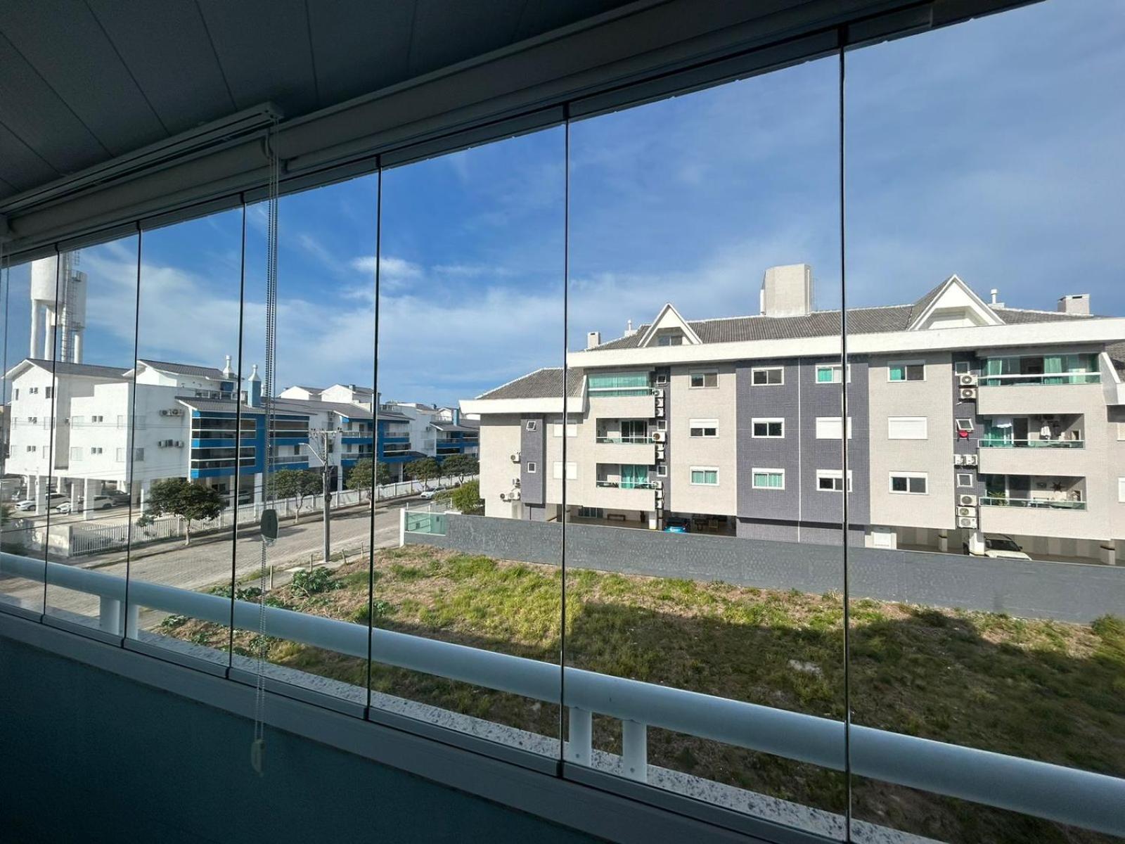 Maravilhoso Apto 03 quartos, a 100m da Praia Ingleses Fpolis