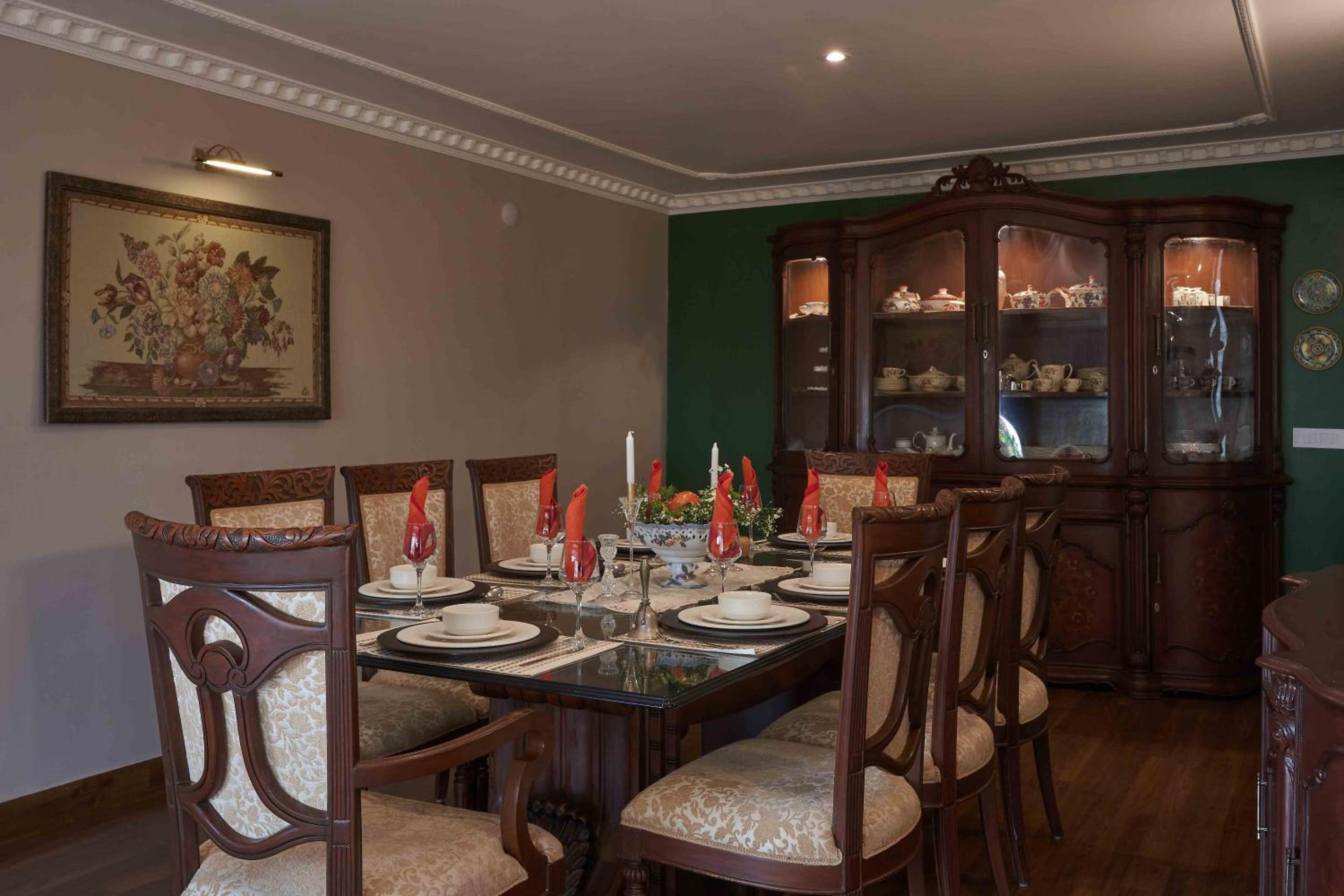 dining