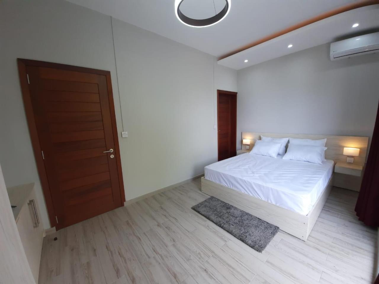 Royal Residence B2 - Gated Semi Detached Villa In Pereybere view 2