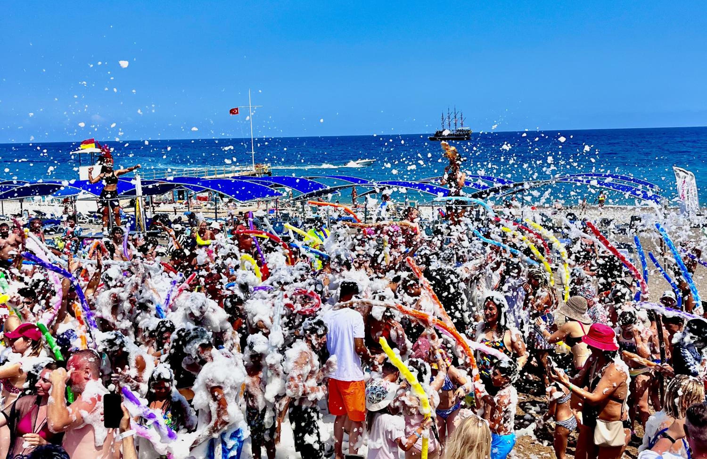 Daima Biz Otel - Dolusu Aquapark Erişimi - Image 14