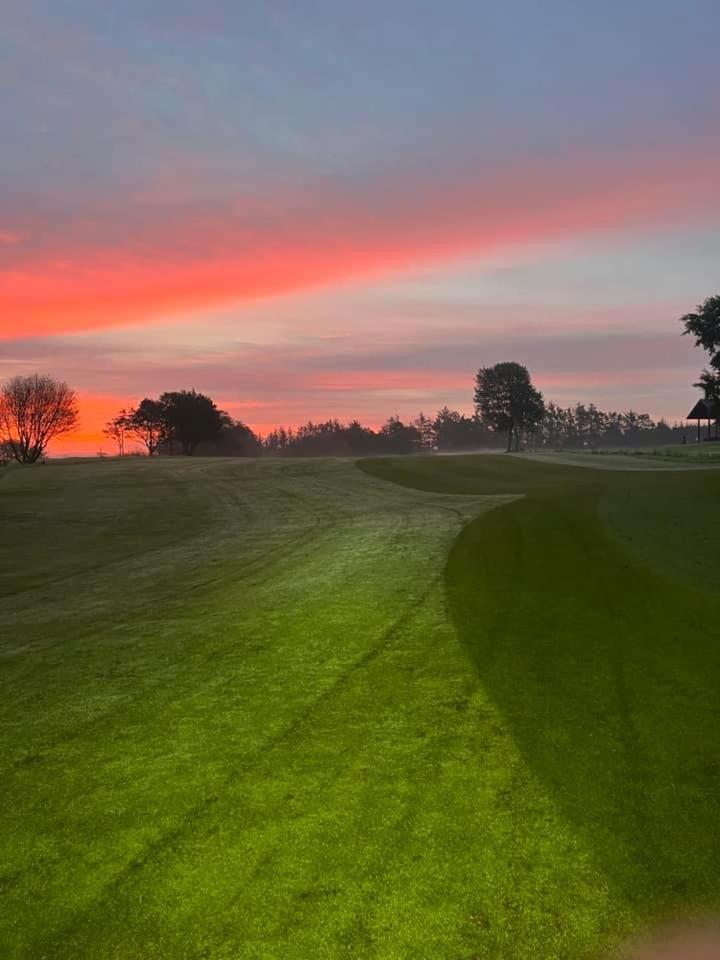 Vidunderlig fritidshus ved Skov og Golfbane