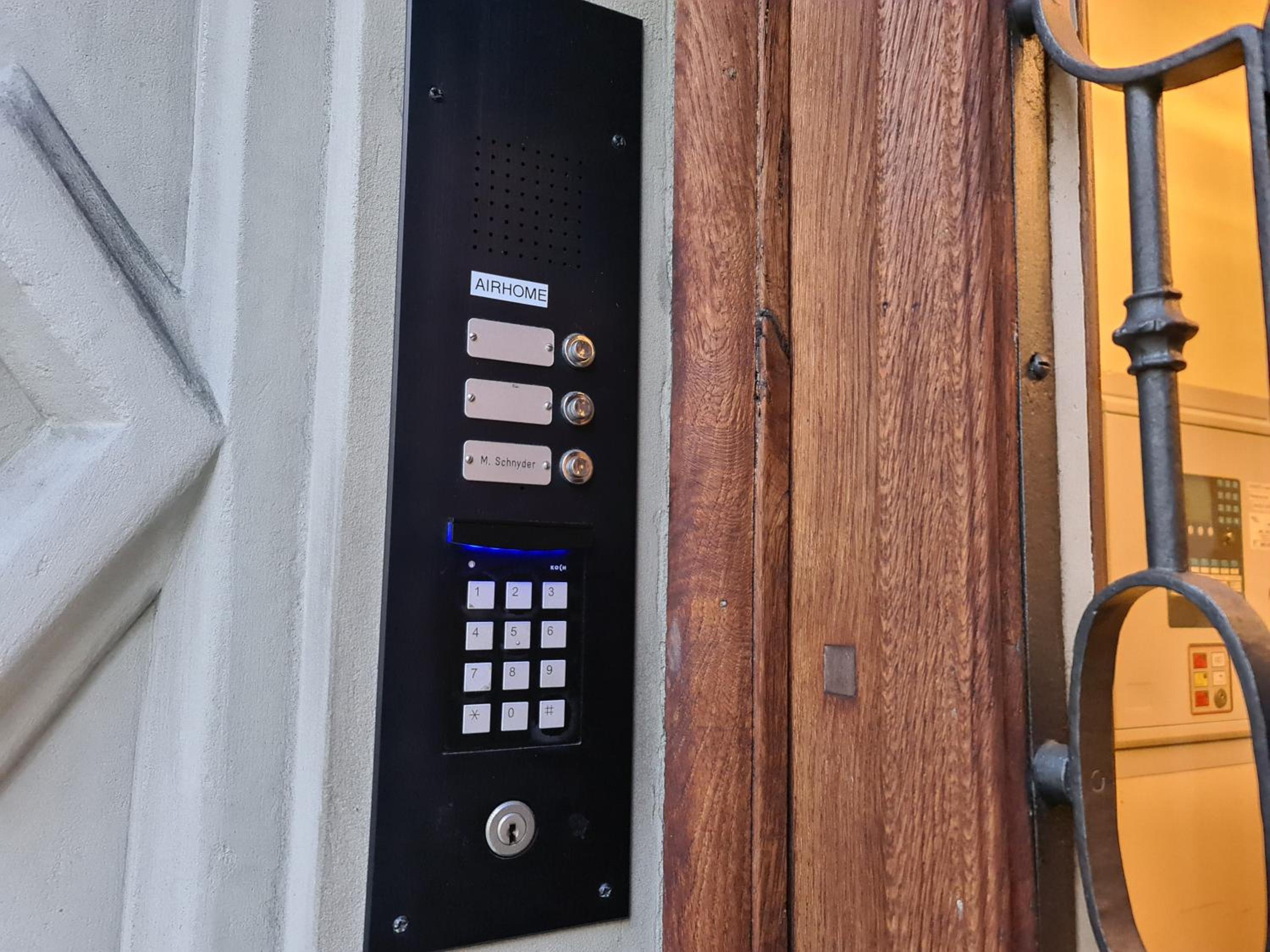 Top City Center Apartments location next to Lion Monument