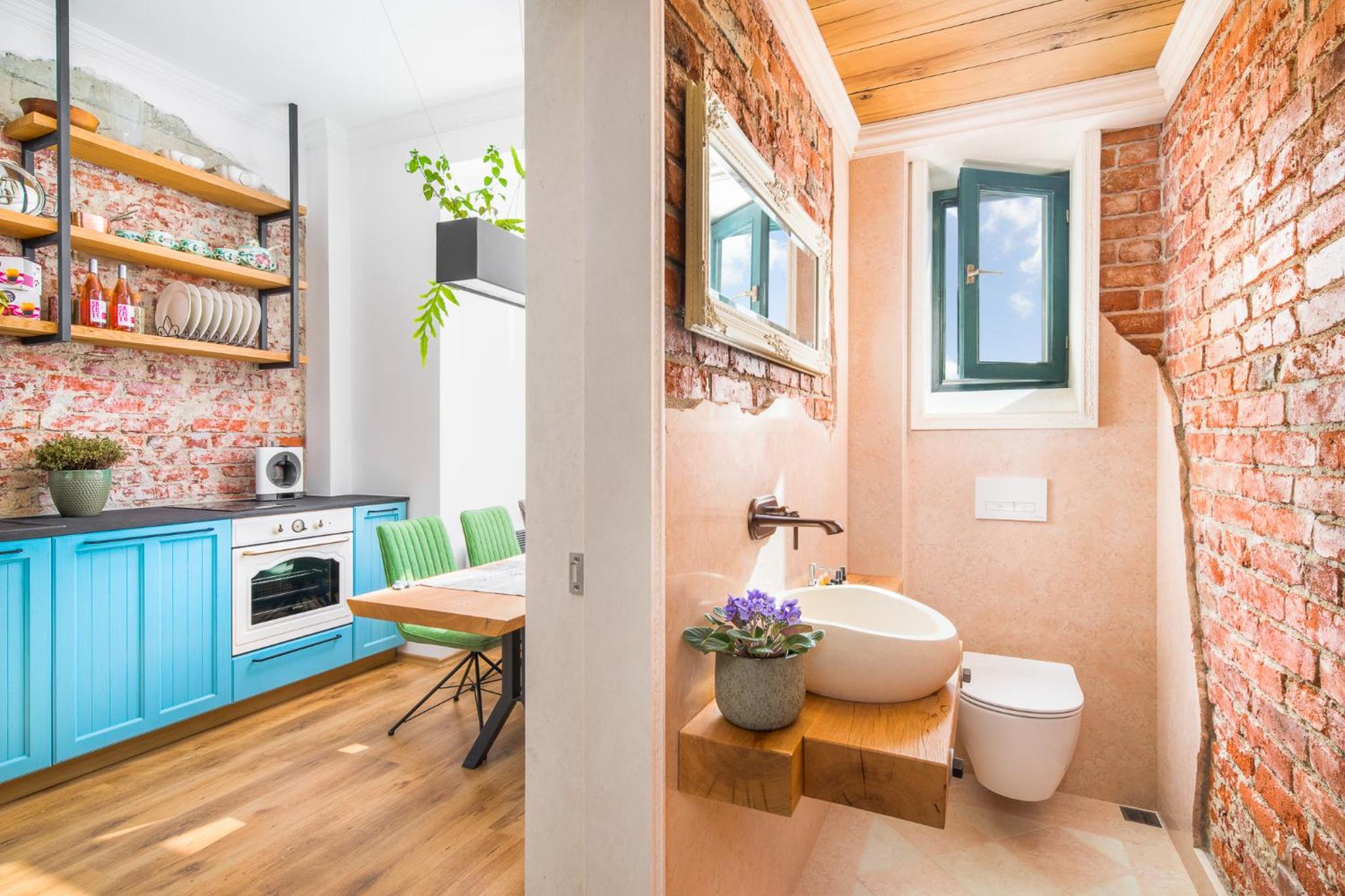 Alexandra's City Center Apartment II