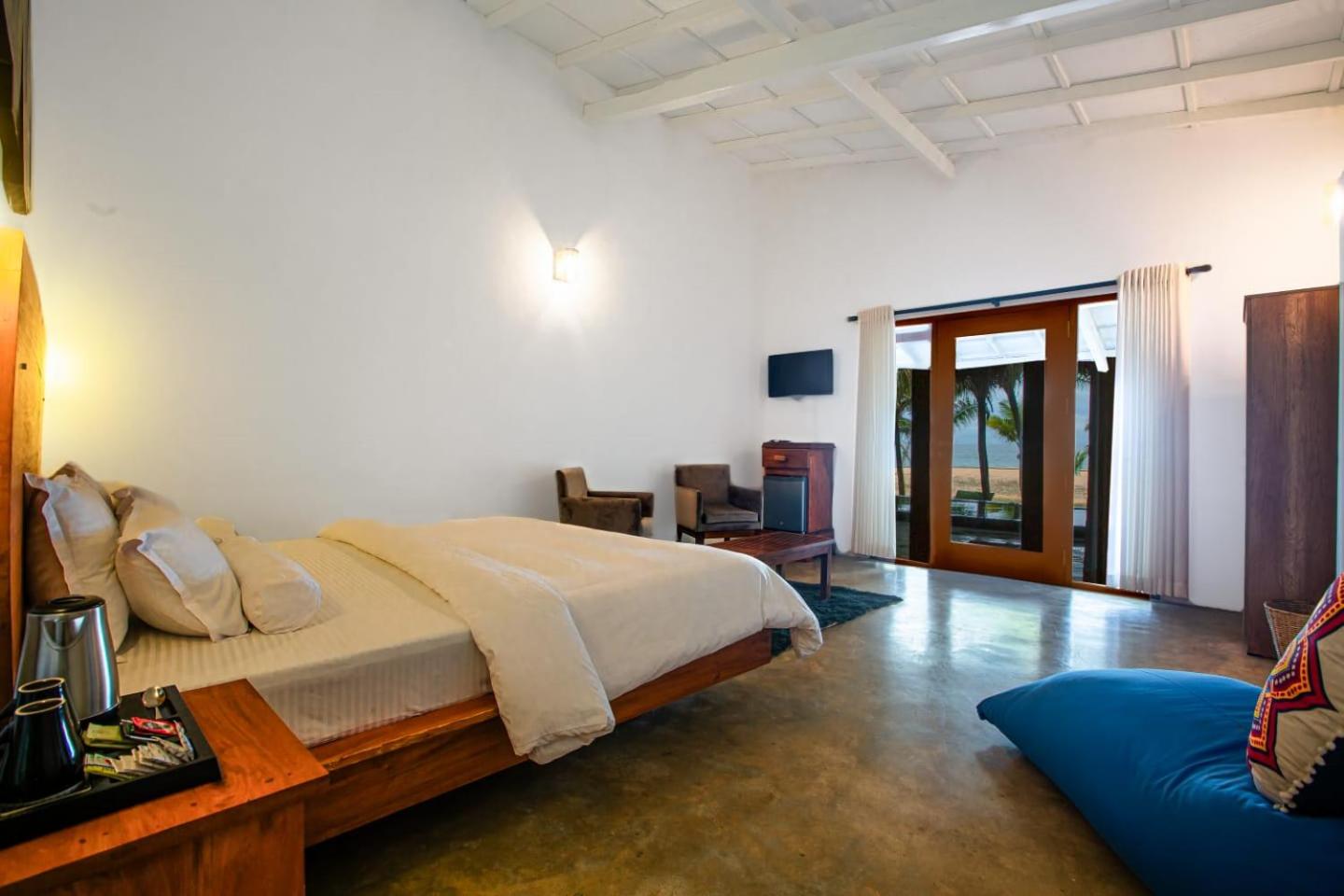 Sri Lanka Beach House Hotel and SPA