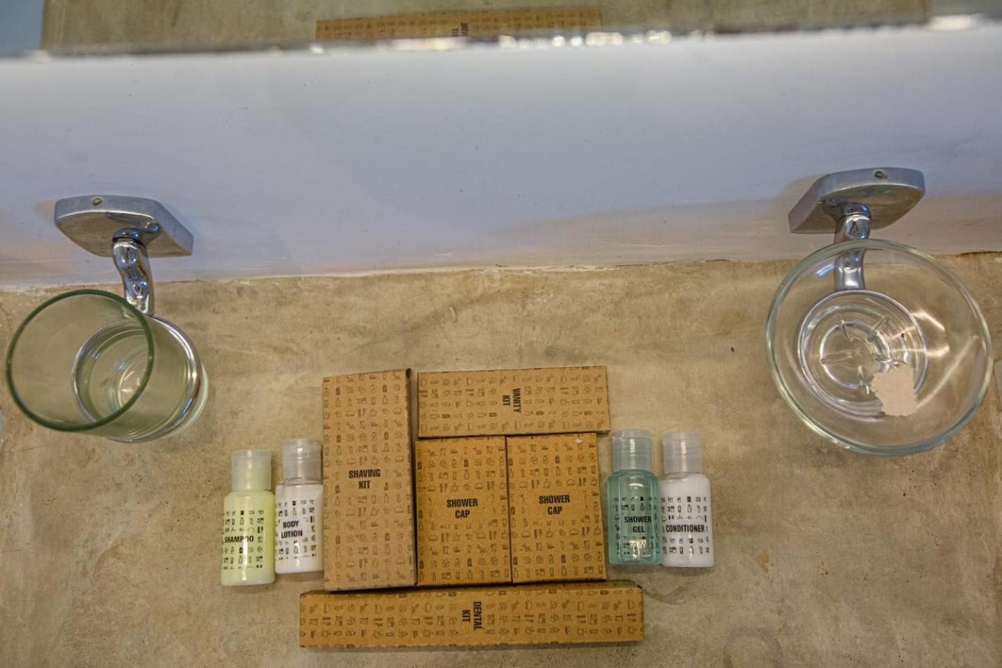 Sri Lanka Beach House Hotel and SPA