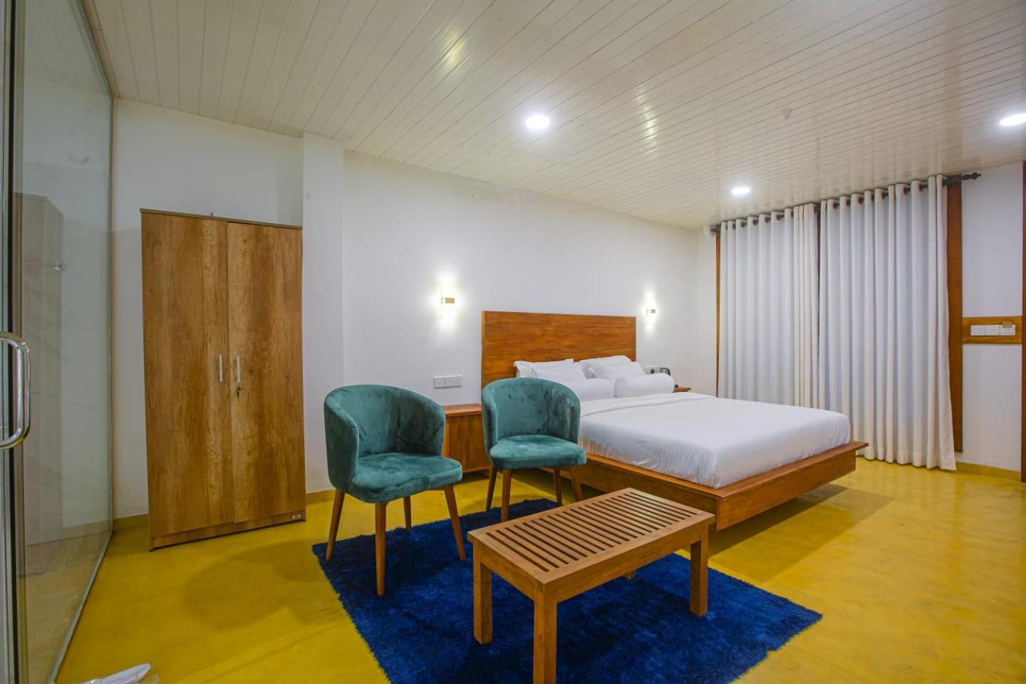 Sri Lanka Beach House Hotel and SPA