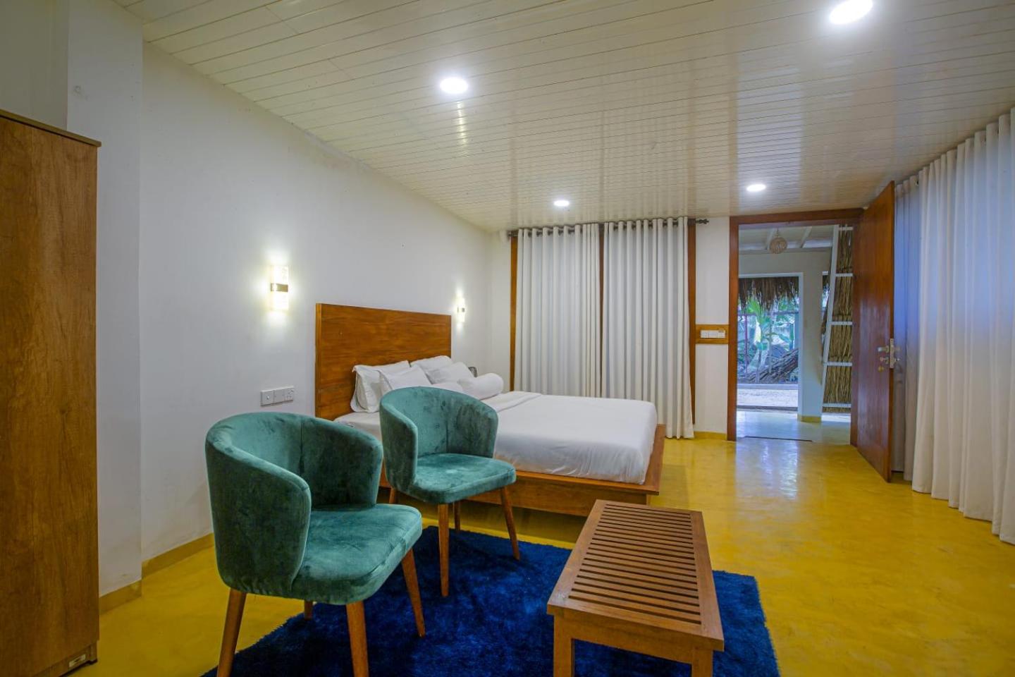 Sri Lanka Beach House Hotel and SPA
