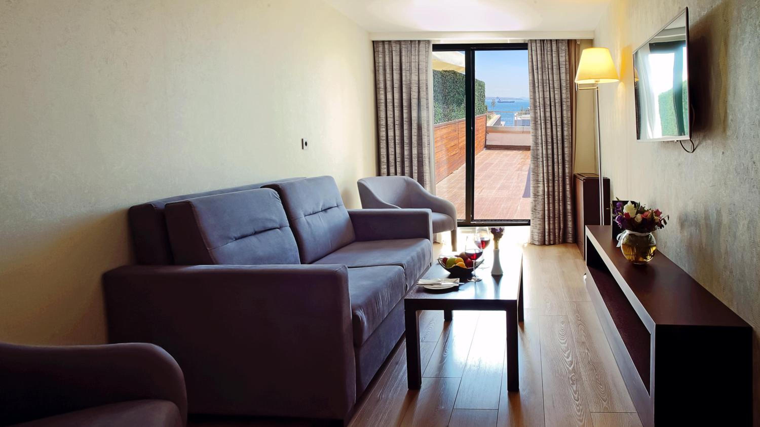 Port Bosphorus - Image 11