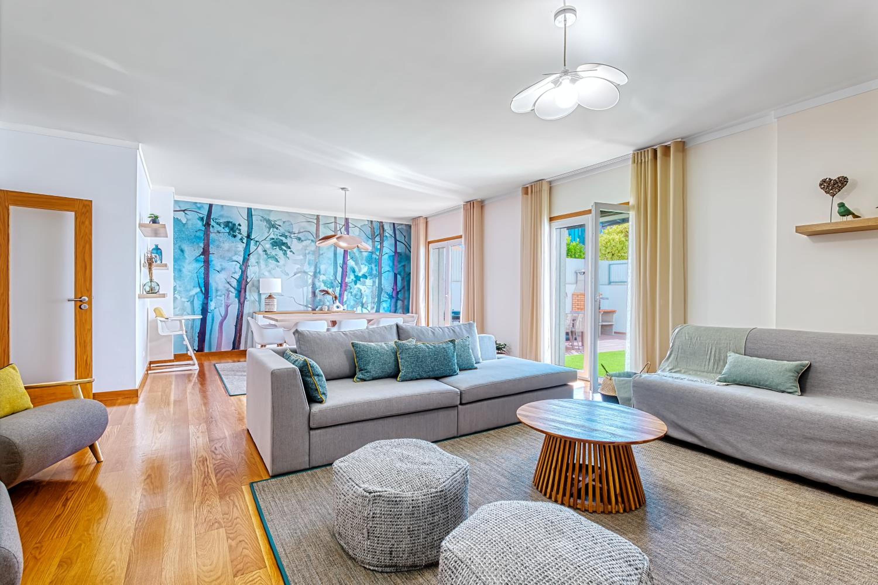 Lisbon Stunning House with Terrace view 3