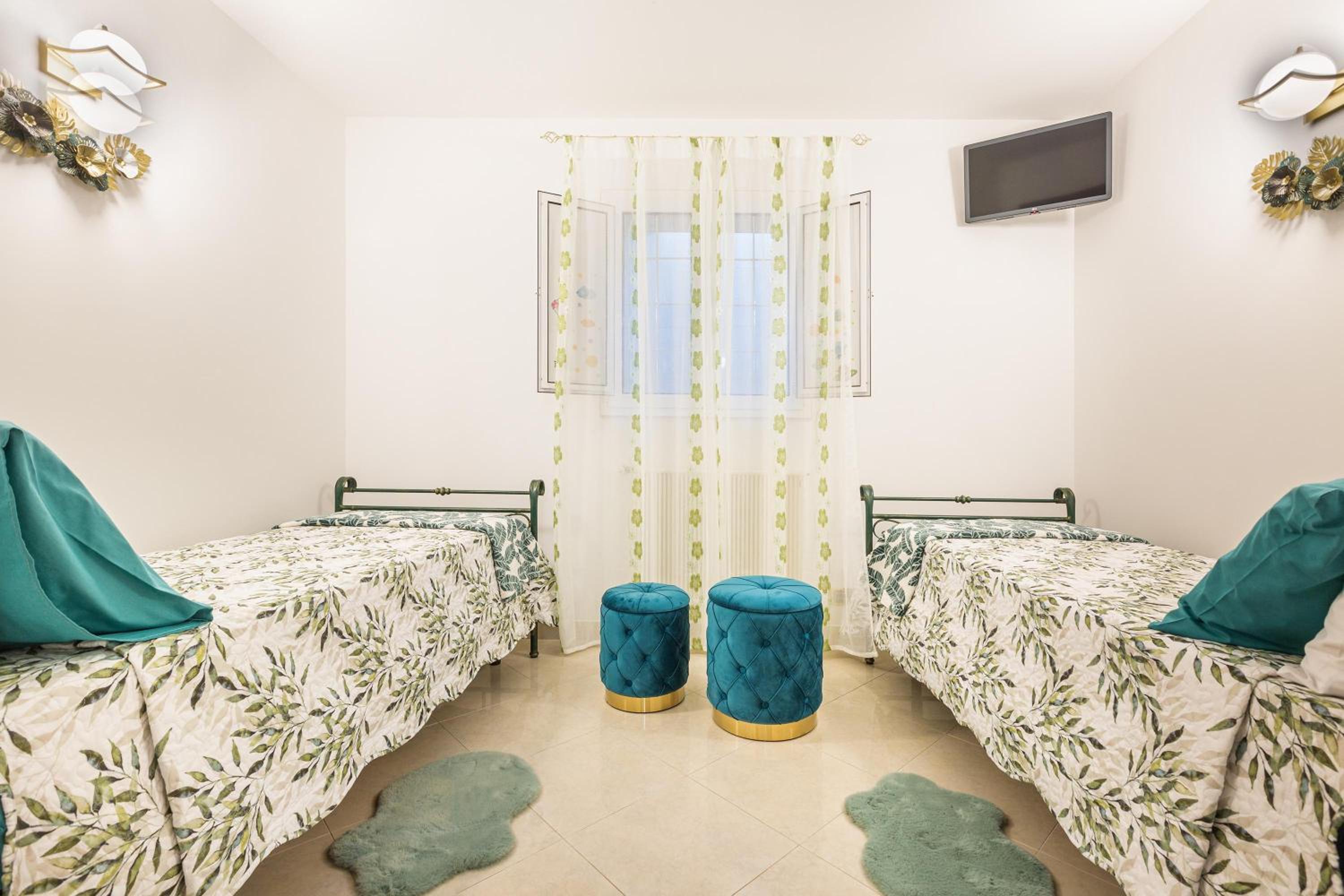 Photo 34