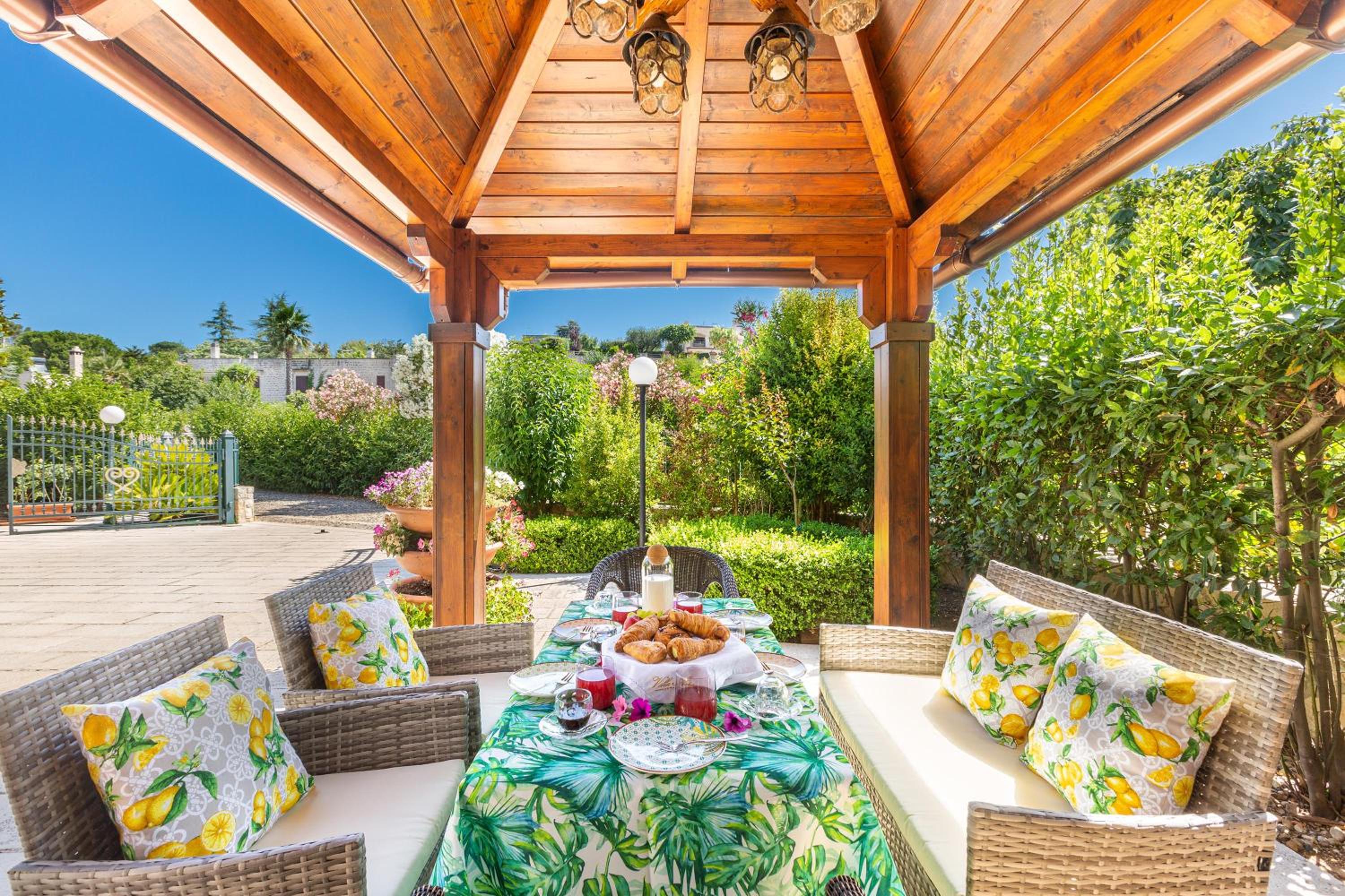 Villa Asia by BarbarHouse view 3