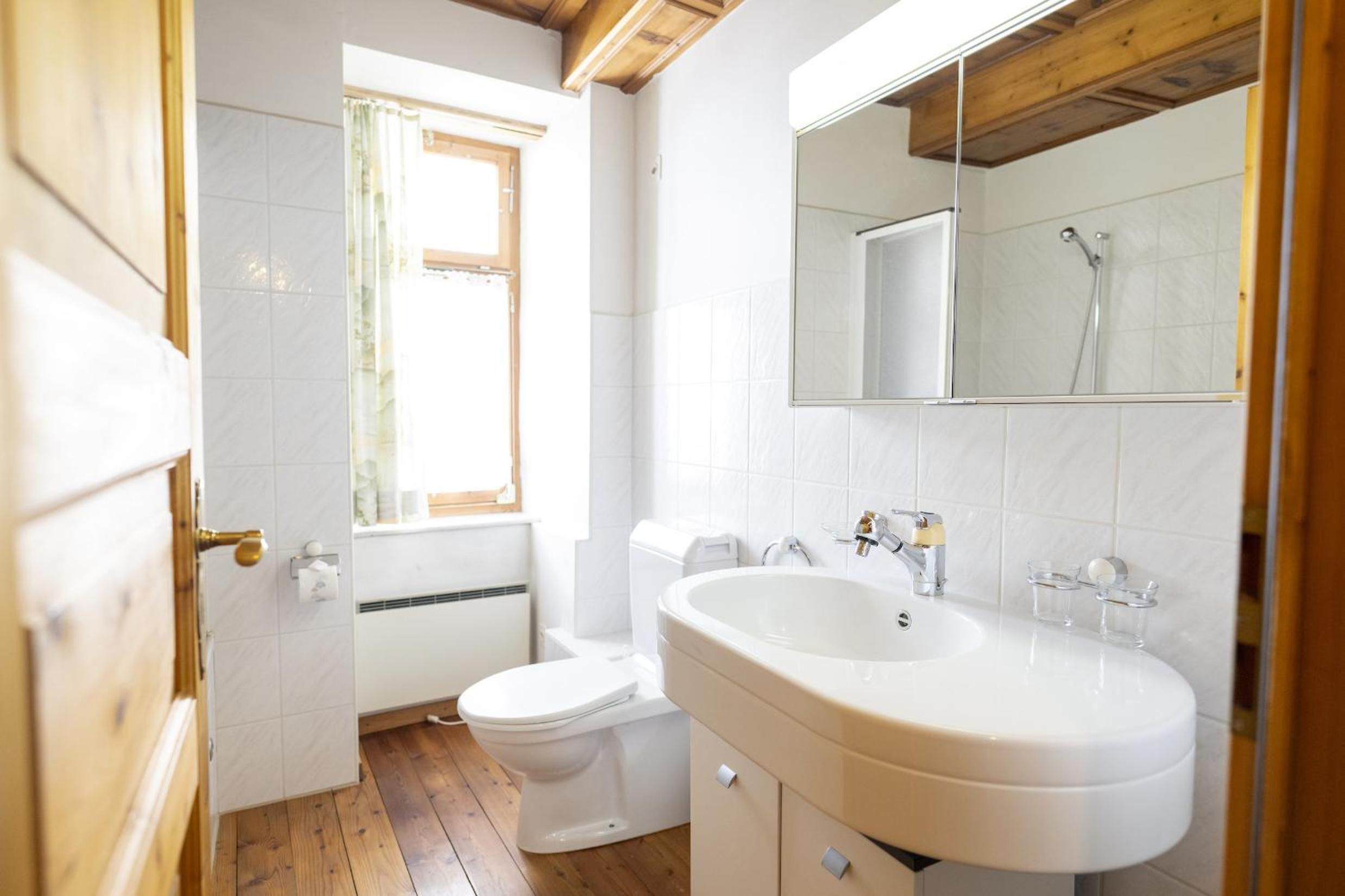 Chasa Broel Ferienhaus mitten in Ardez
