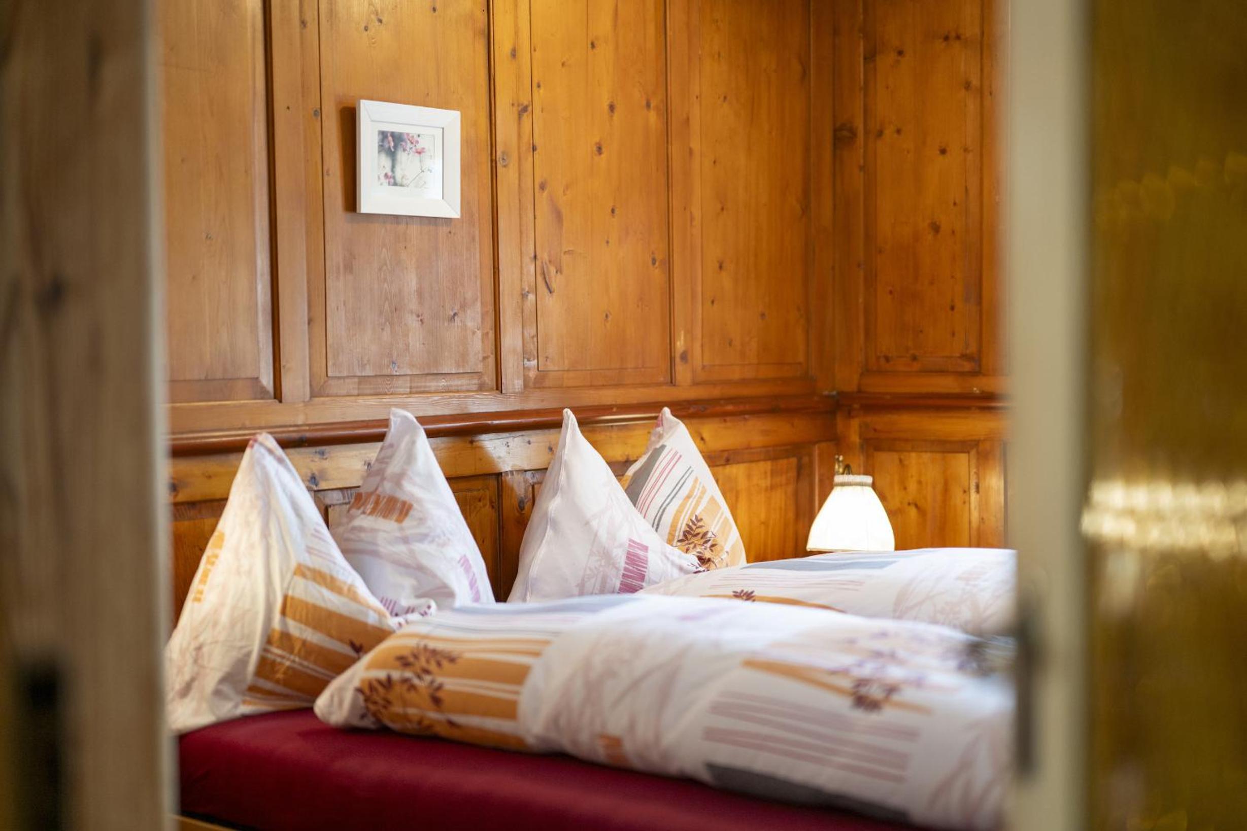Chasa Broel Ferienhaus mitten in Ardez