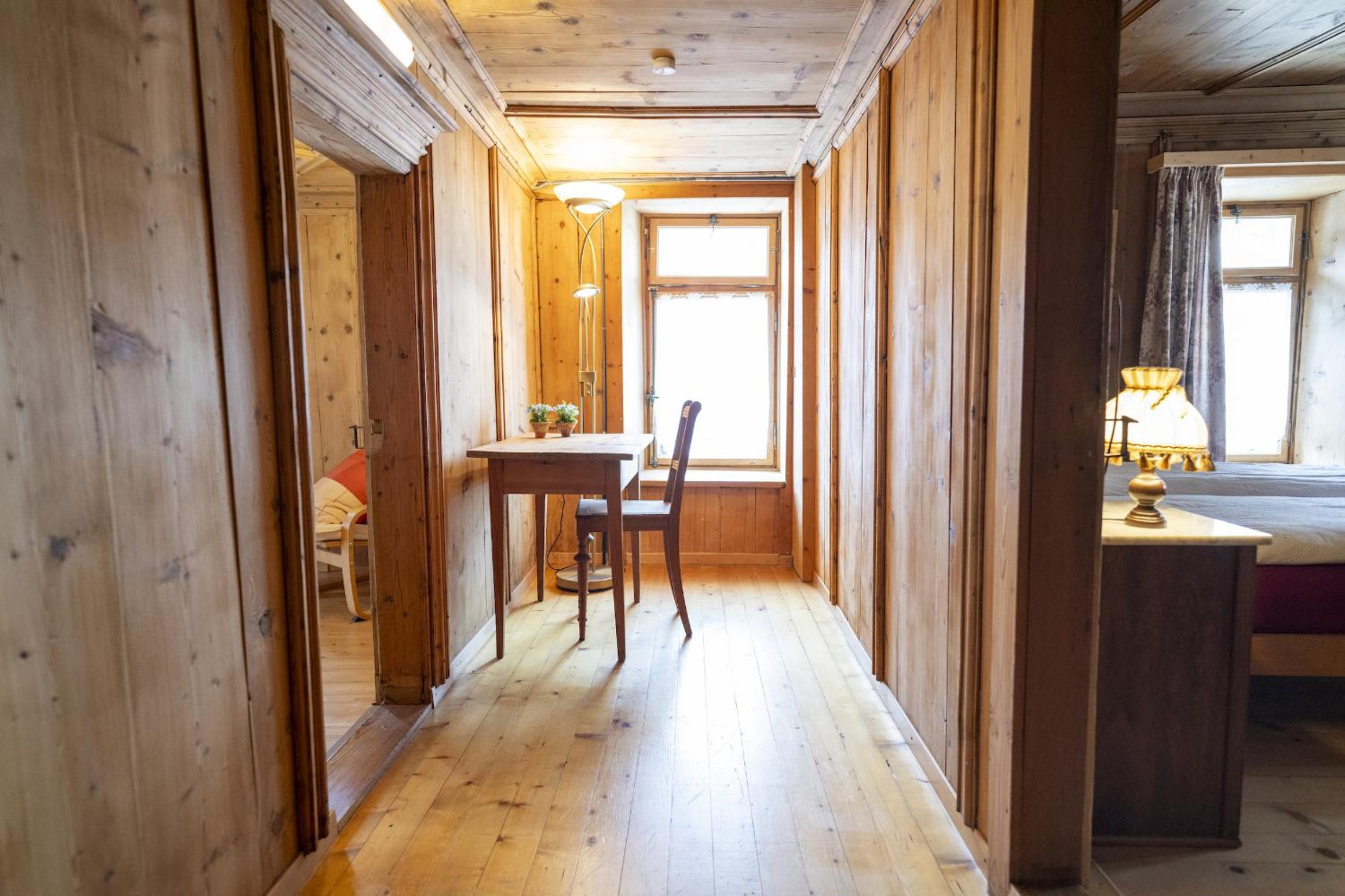 Chasa Broel Ferienhaus mitten in Ardez