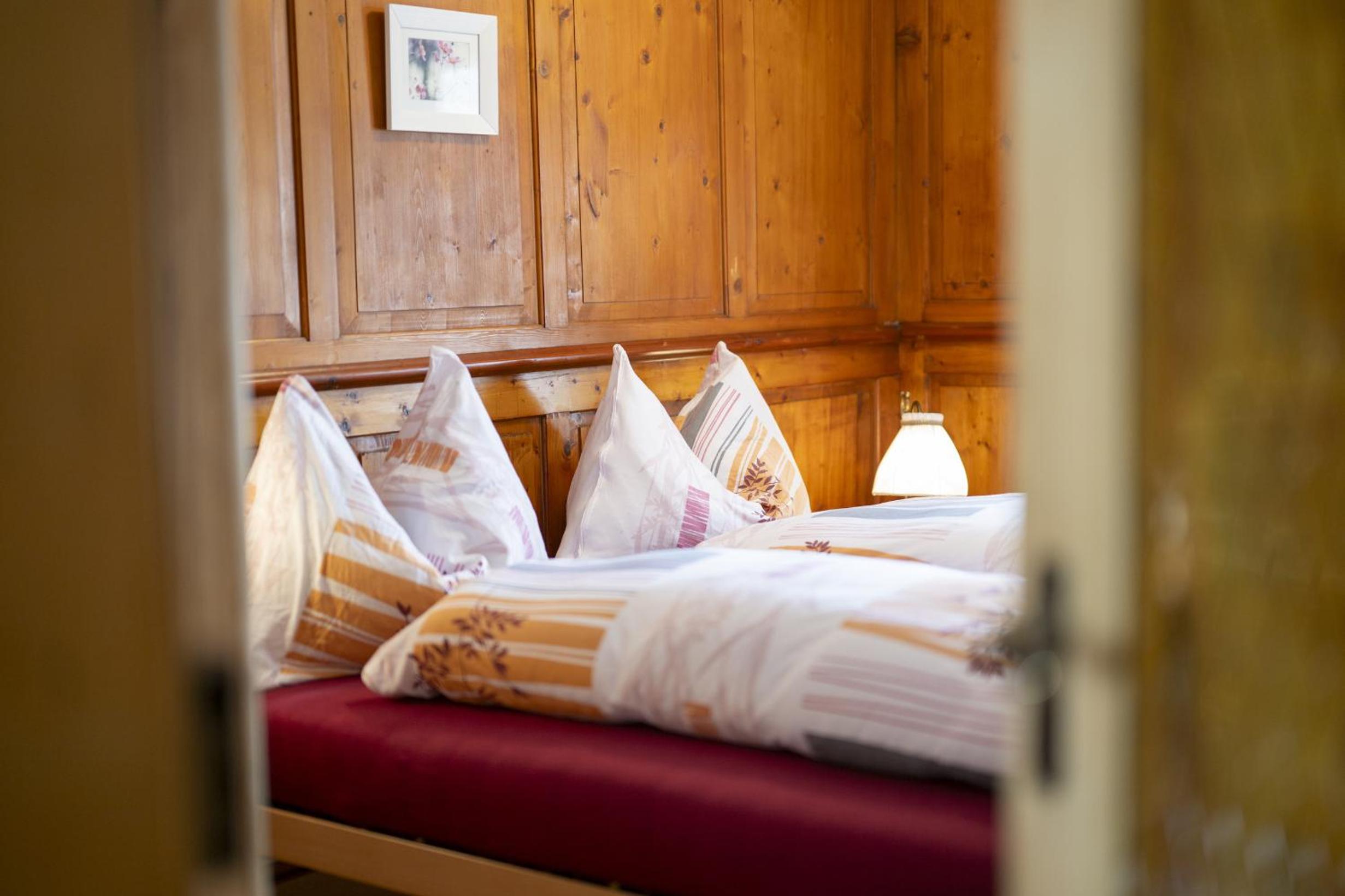 Chasa Broel Ferienhaus mitten in Ardez