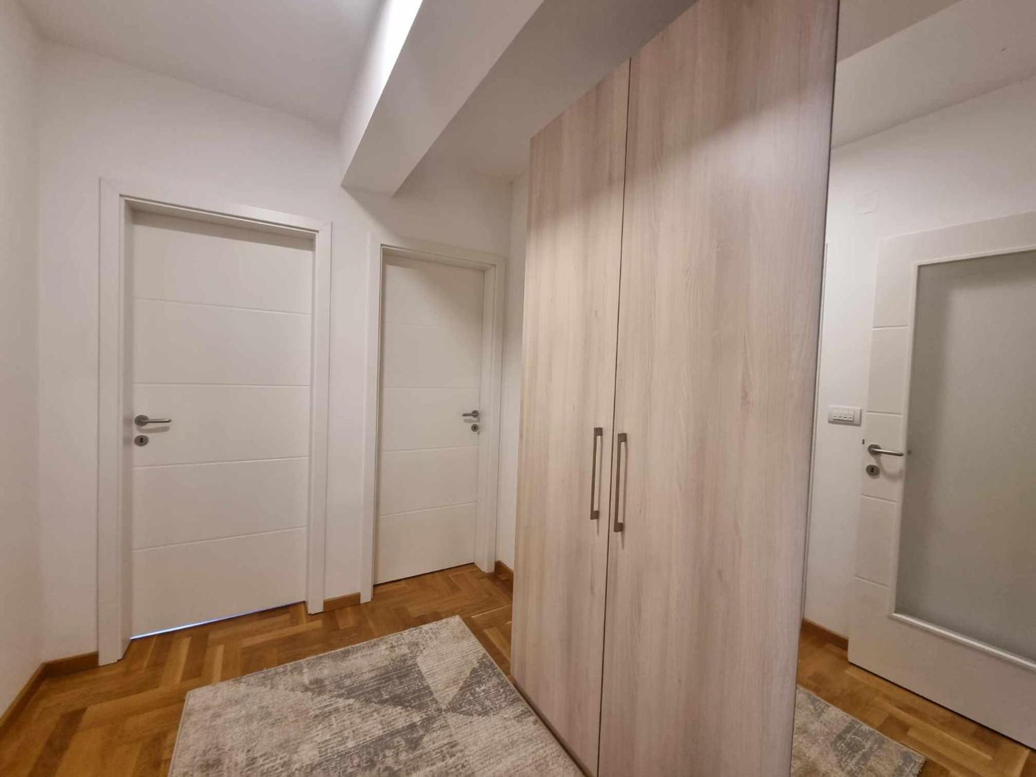 Apartman Tesla Pale