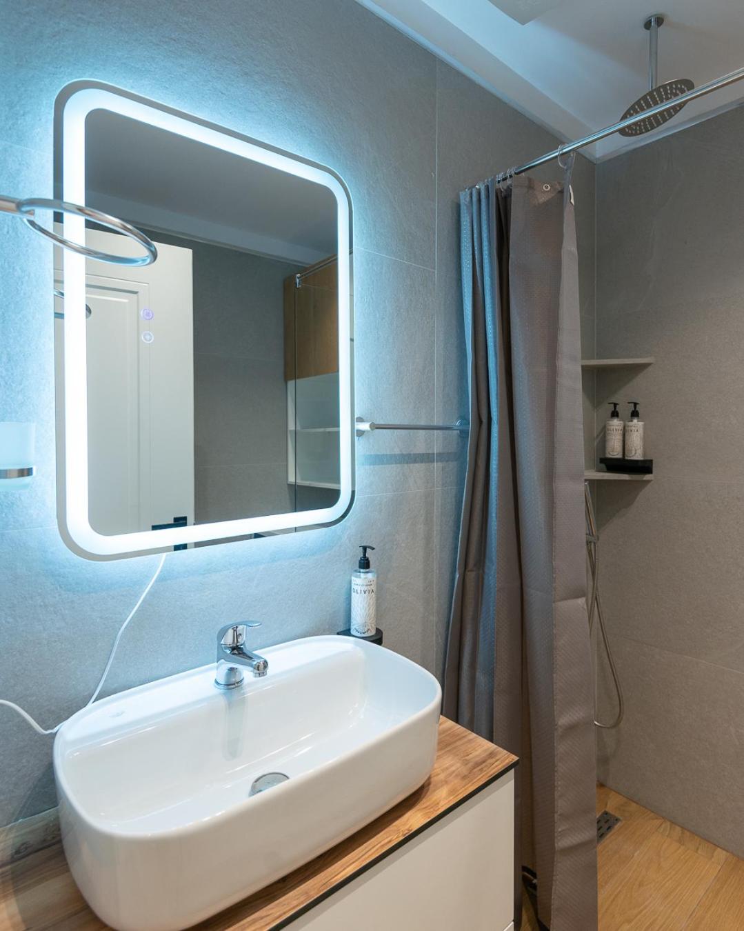 Arkle Apartments 3