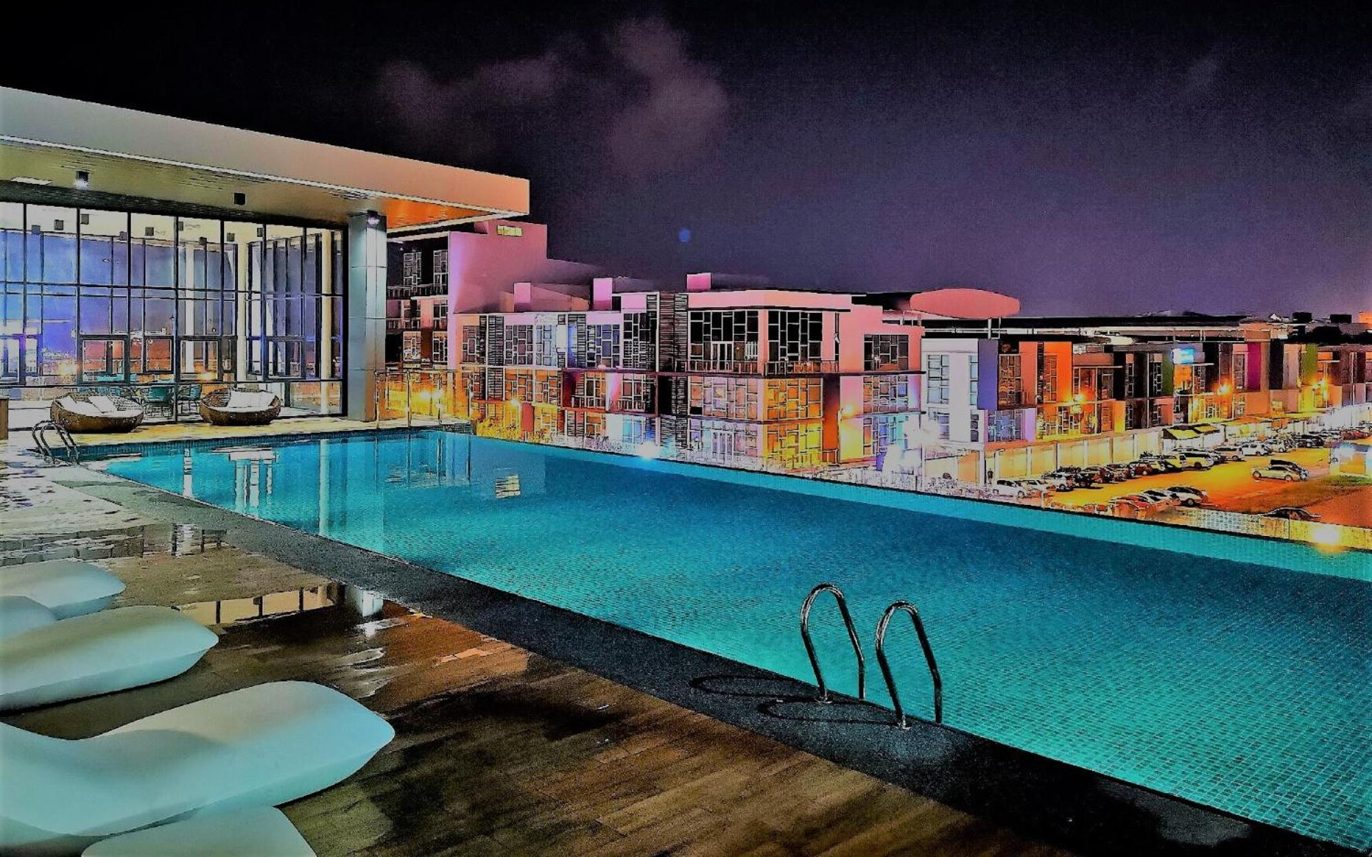 The Floorspace Galacity 3Bedroom Topfloor View photo 5