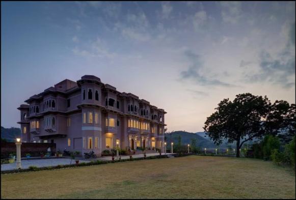 11BR The Udaipur Palace with Common Pool view 3
