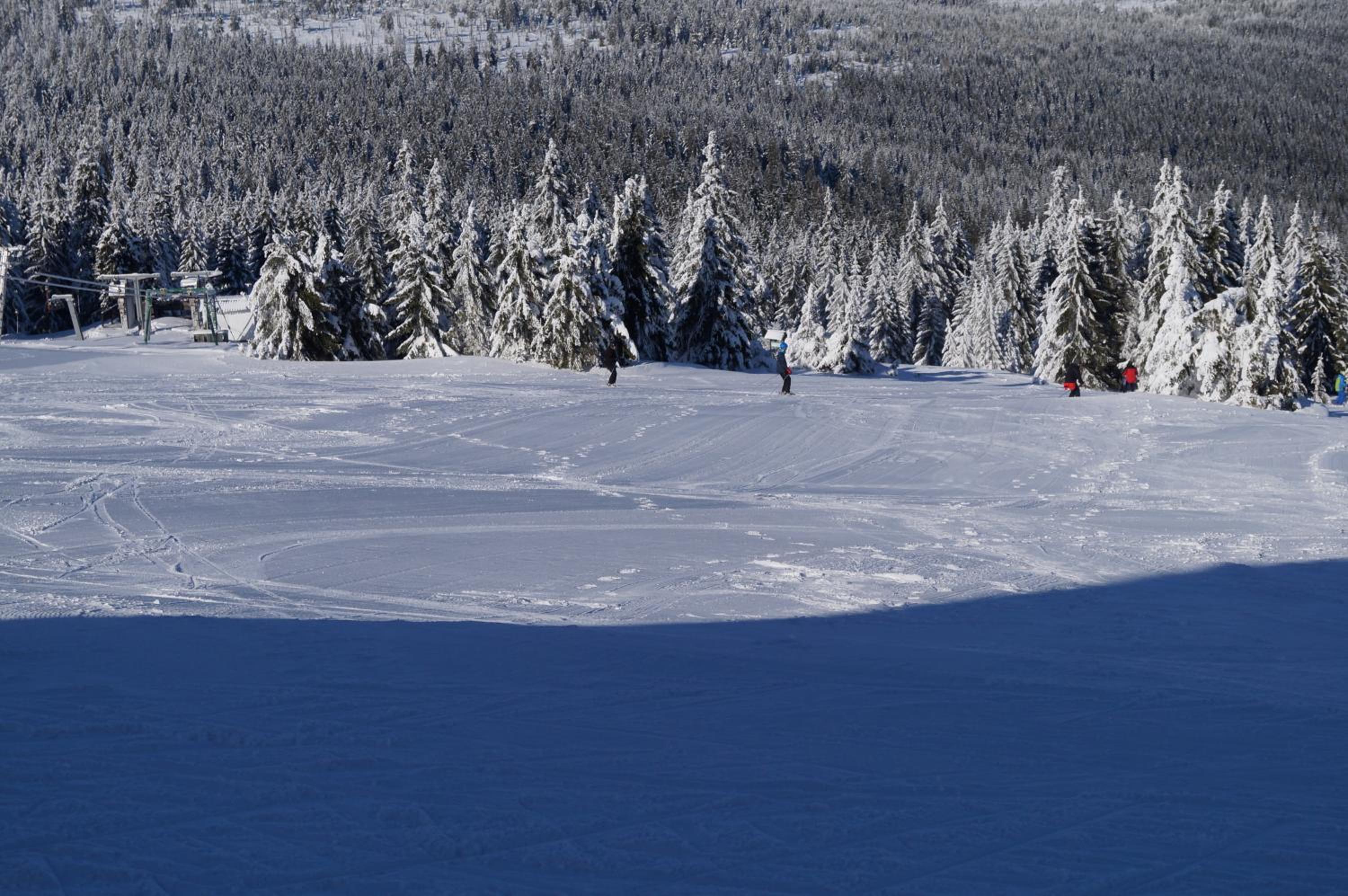 Schronisko PTTK Hala Szrenicka view 2