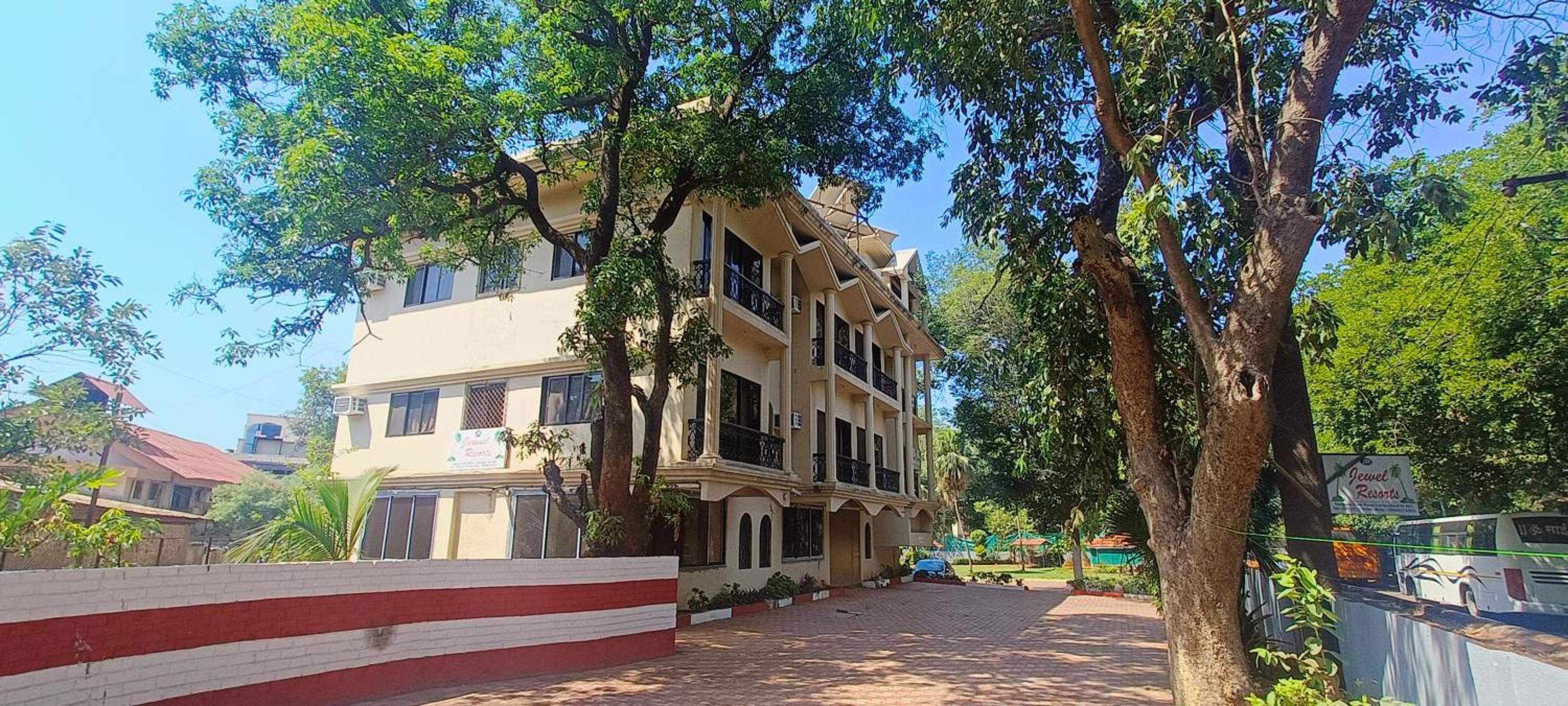 Lonavala Vacations - Jewel Resort - Property Image 1