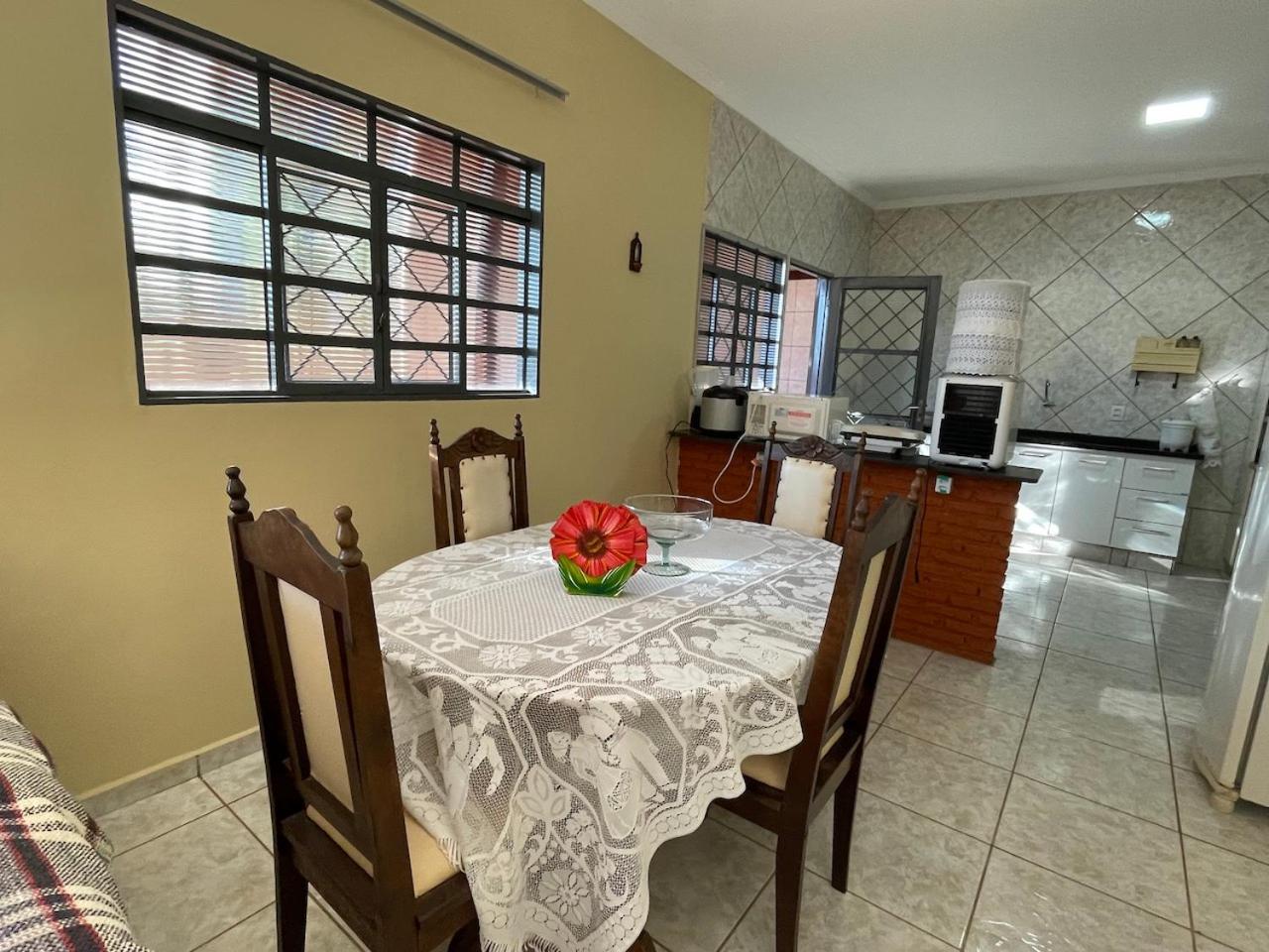 Rancho próximo rio pesca Sales
