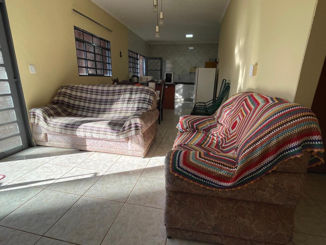 Rancho próximo rio pesca Sales