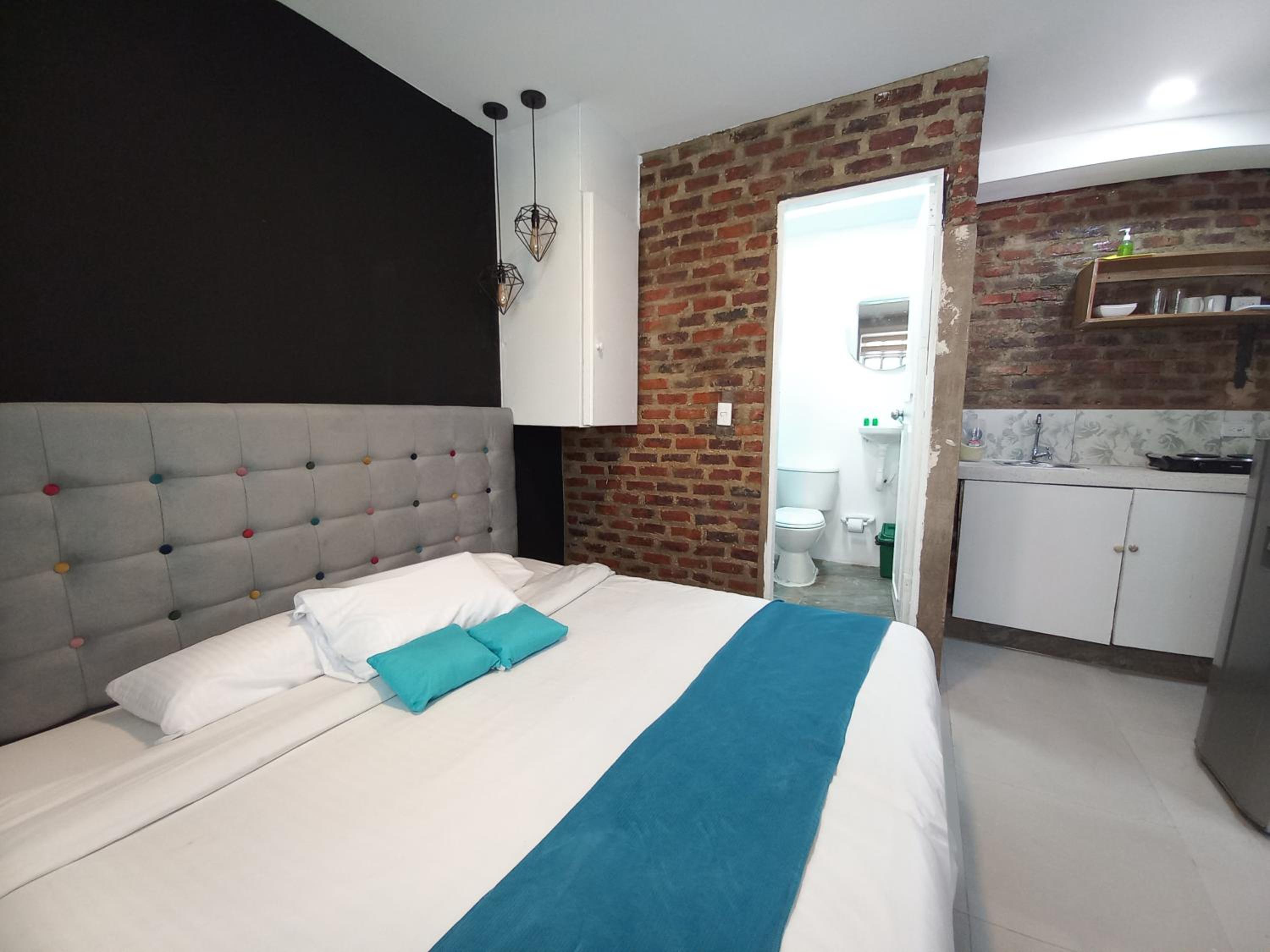 ApartaSuites Bogota MANZINI
