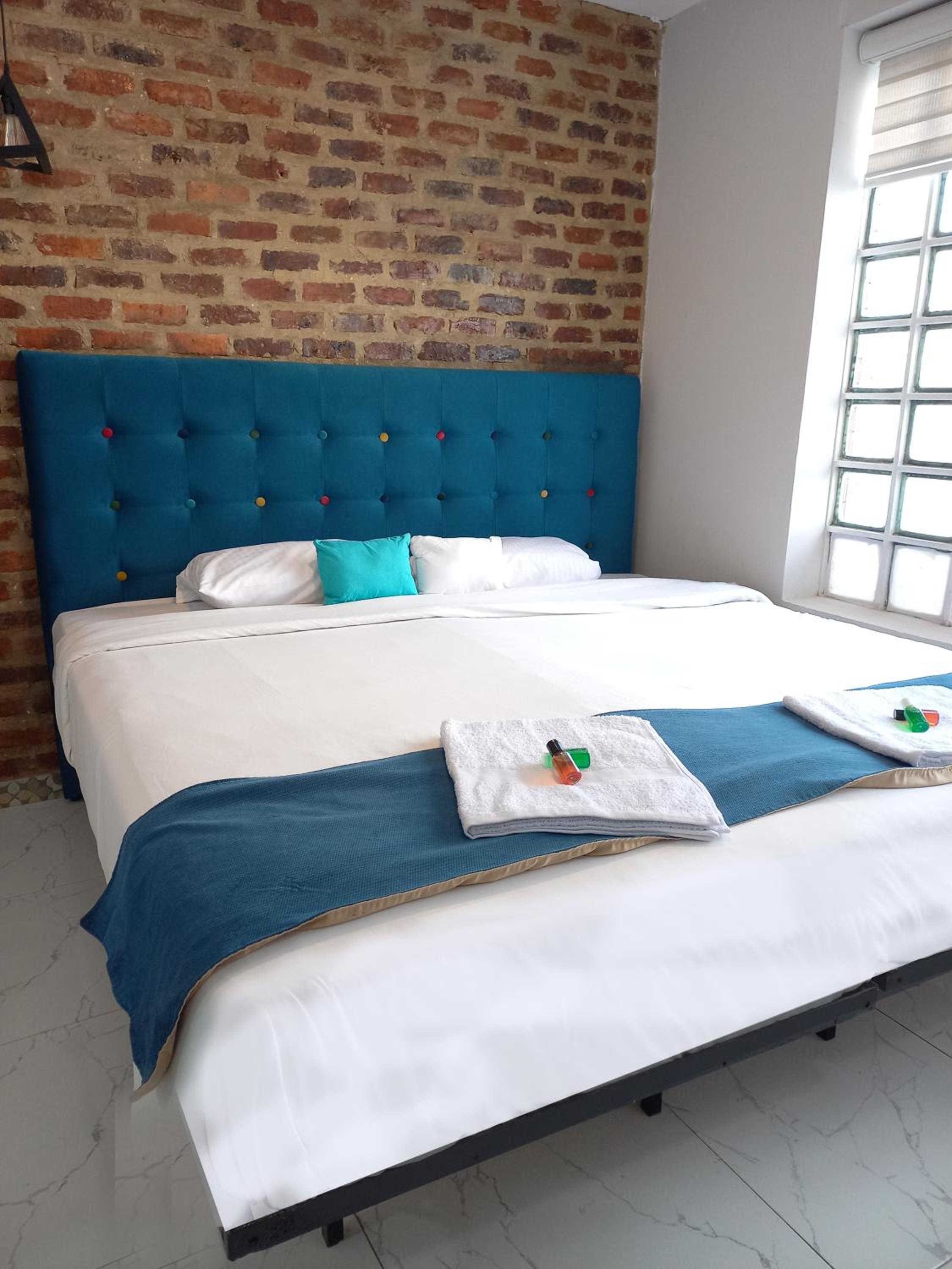 ApartaSuites Bogota MANZINI